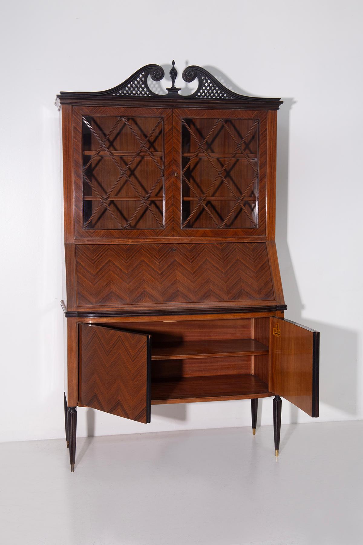 Mid-Century moderno Italian high sideboard by Paolo Buffa with secretaire, label Cantù in vendita