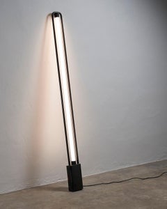 Lámpara de pie italiana de alta tecnología "Uno" negra de Boccato, Gigante and Zambusi, años 70