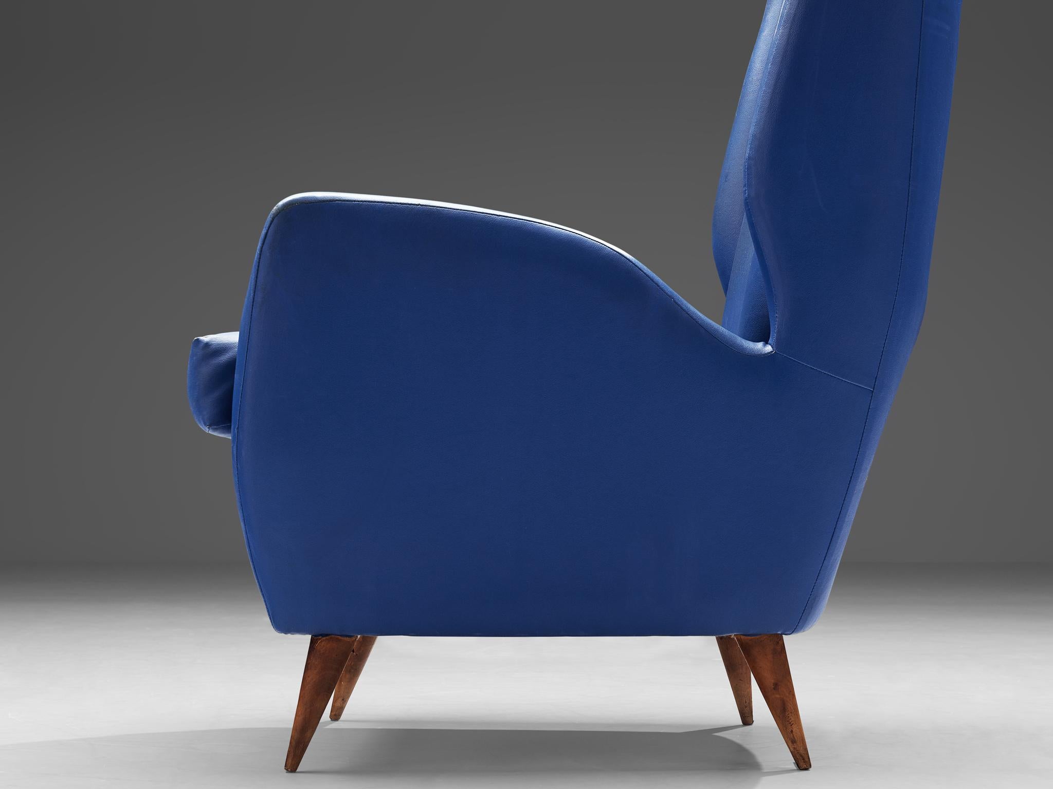 Mid-20th Century Italian High Back Lounge Chair in Blue Leather For Sale