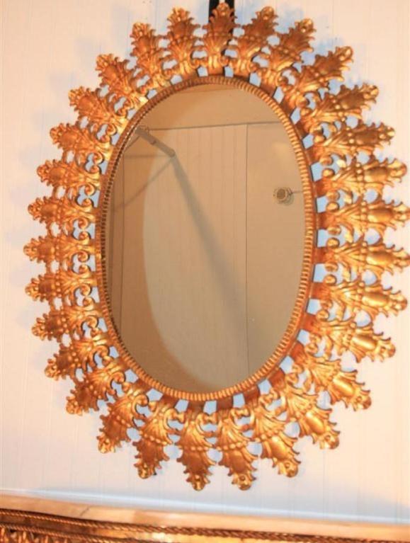 Italian Hollywood Regemcy Gold Gilt Metal Sunburst Wall Mirror & Console Table In Good Condition For Sale In Philadelphia, PA