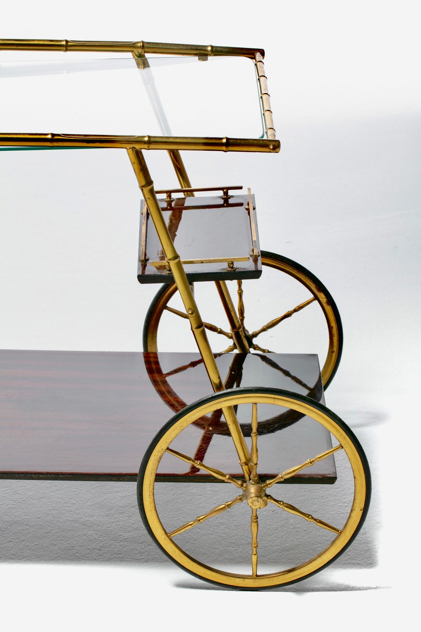 Italian Hollywood Regency Brass Faux Bamboo & Wood Bar Cart circa 1960s For Sale 5