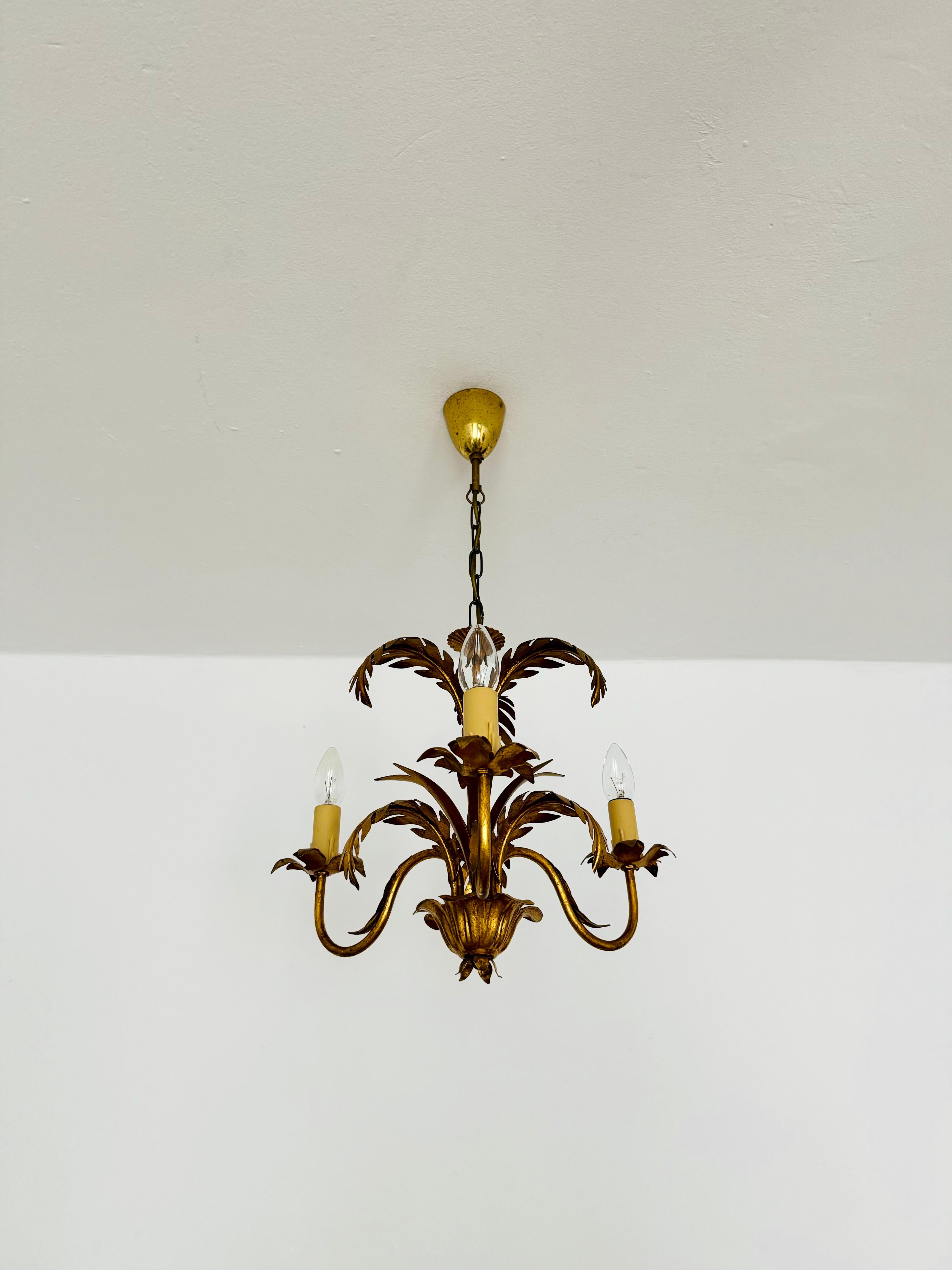 Mid-Century moderno Lampadario italiano Hollywood Regency di Hans Kögl in vendita