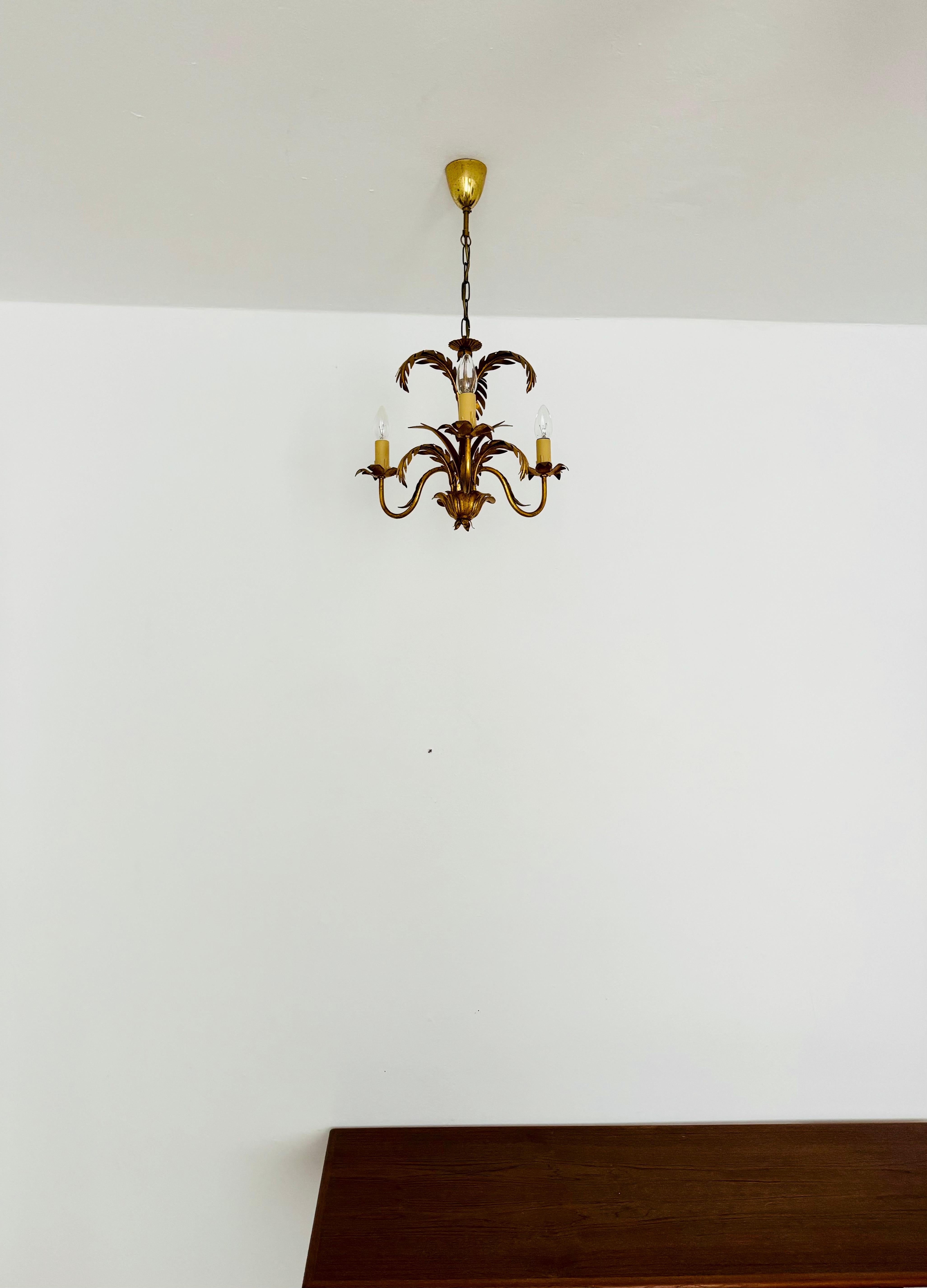 Metallo Lampadario italiano Hollywood Regency di Hans Kögl in vendita