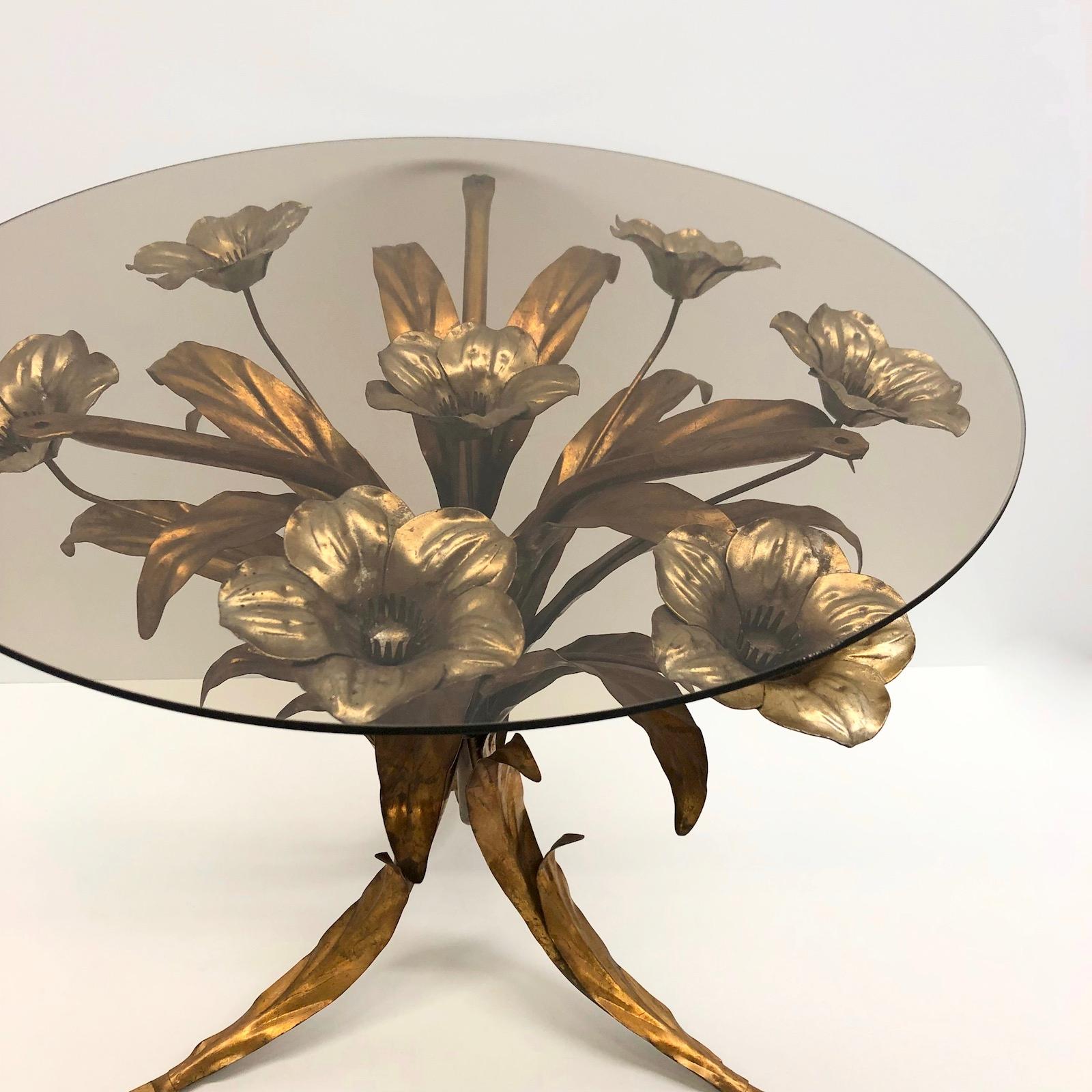 Italian Hollywood Regency Gilt and Silvered Rose Flower Table, 1960s In Good Condition In Nuernberg, DE