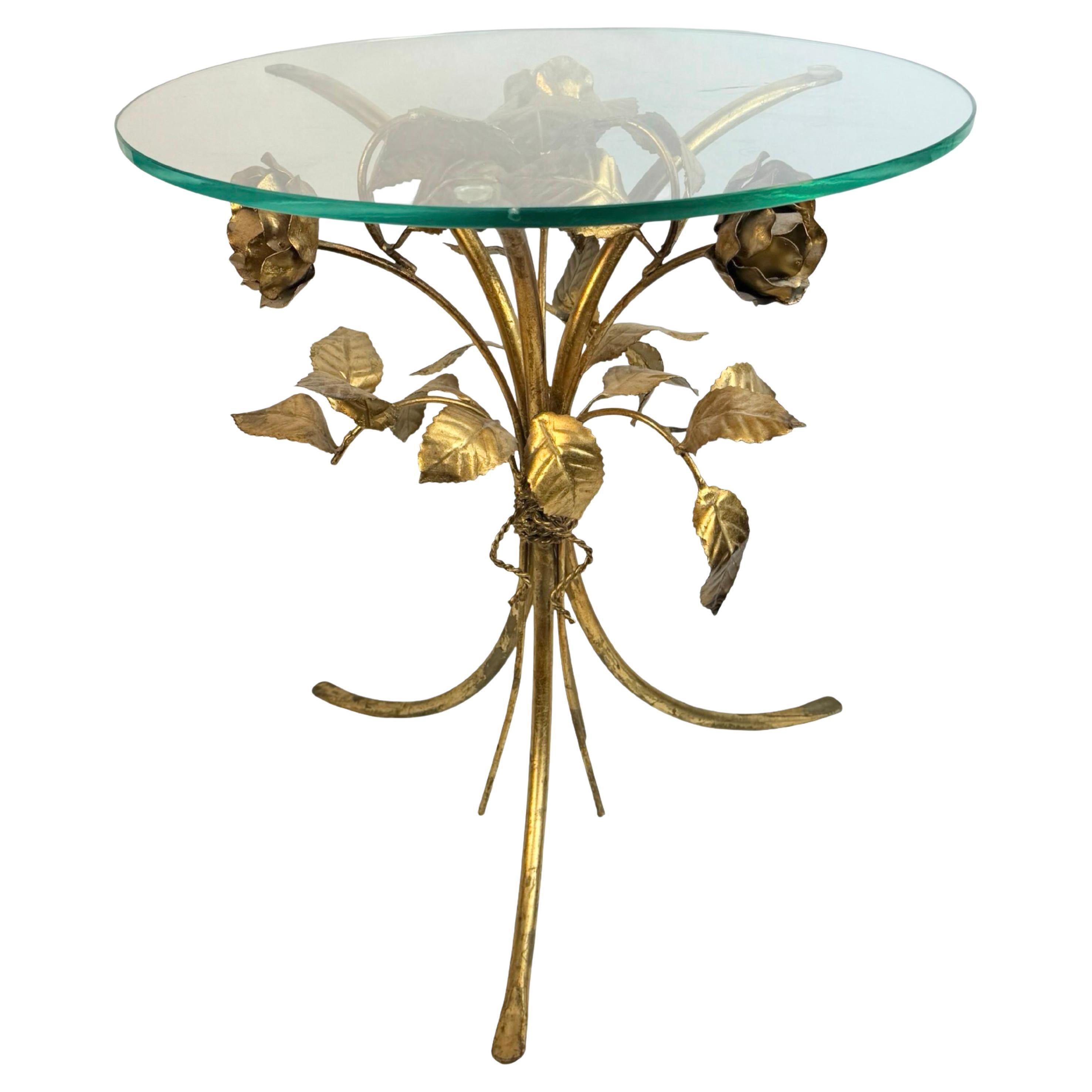 What is the difference between antique and retro?