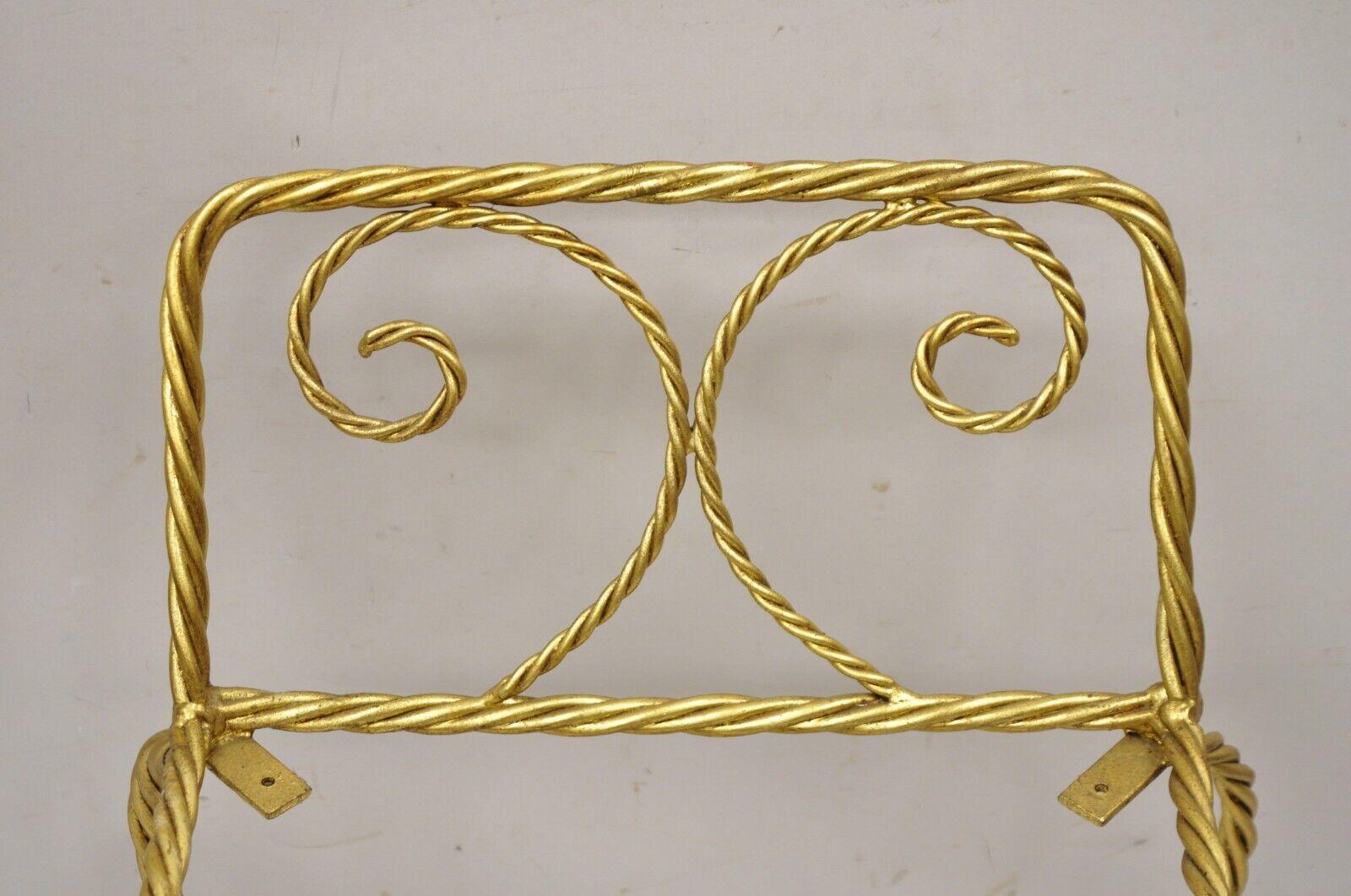 Italienische Hollywood Regency Gold vergoldet Eisen Seil Quaste Form Vanity Bench Stuhl (20. Jahrhundert) im Angebot