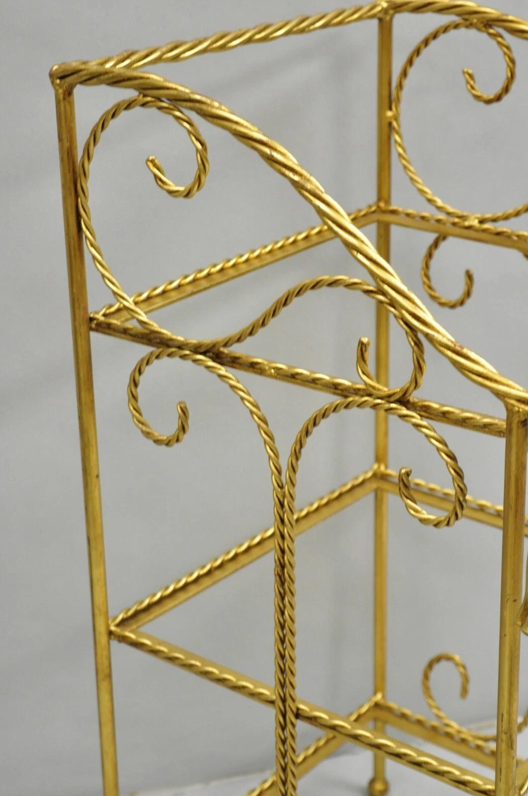Toallero de hierro dorado con borla de 3 niveles de estilo Hollywood Regency italiano Desconocido en venta