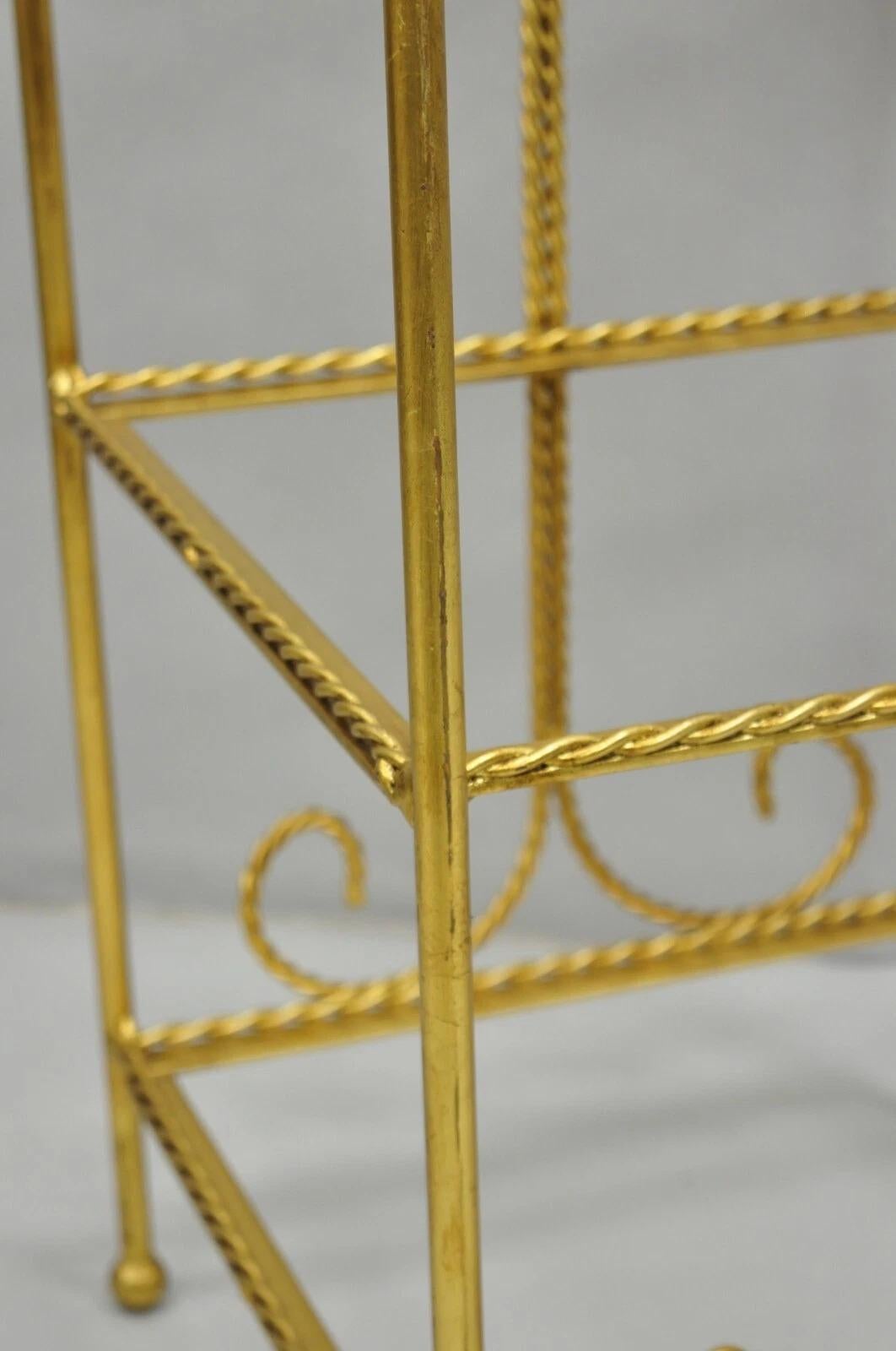 Toallero de hierro dorado con borla de 3 niveles de estilo Hollywood Regency italiano en venta 2