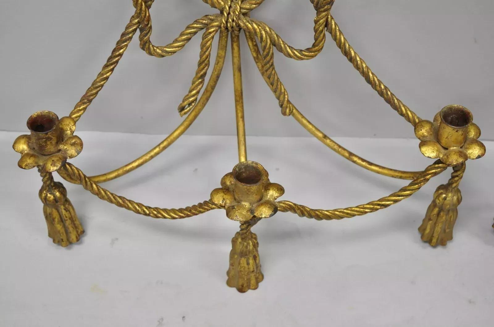 20ième siècle Paire d'appliques murales à glands en corde dorée de style Hollywood Regency - Paire en vente
