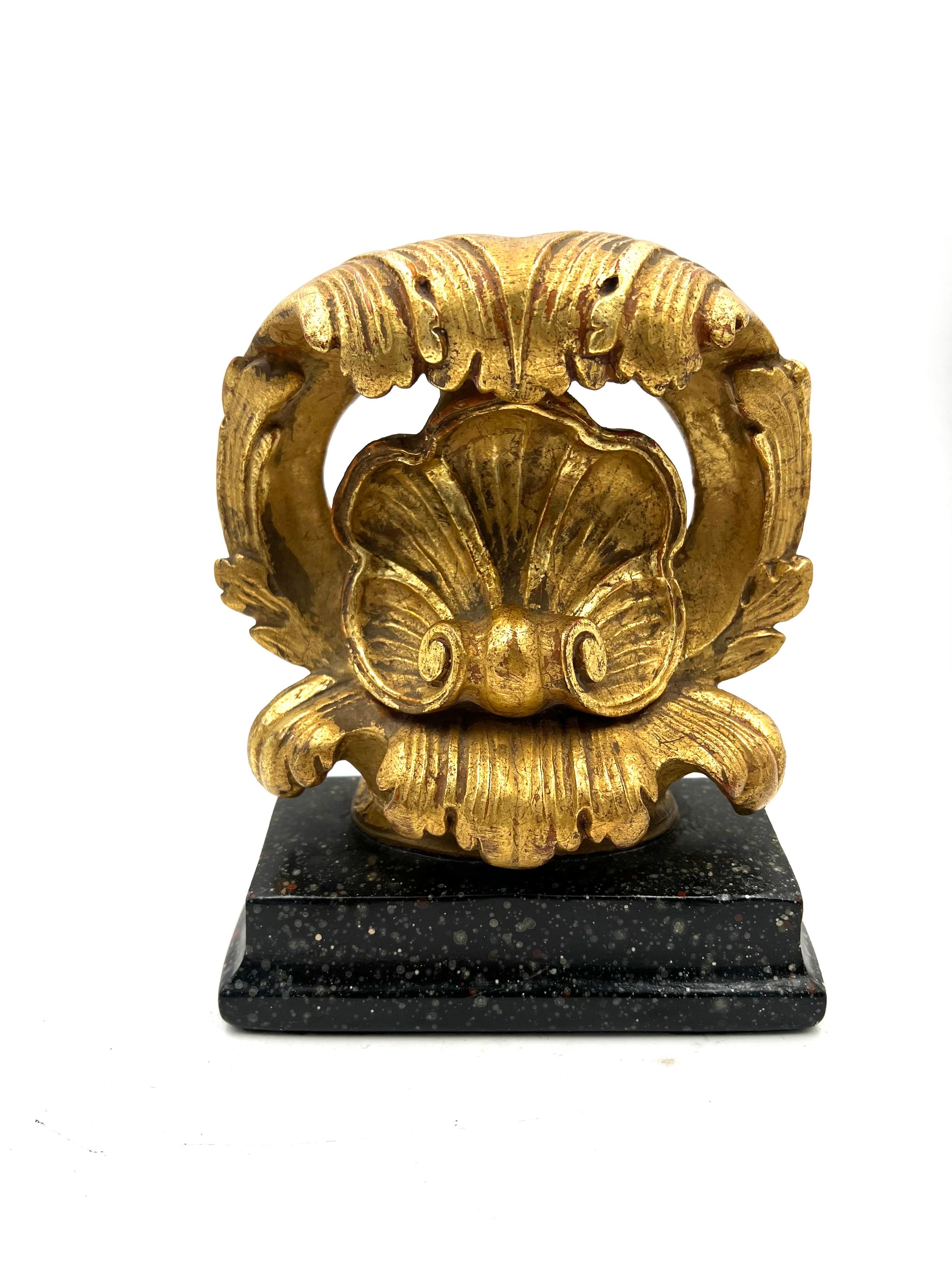 Beautiful elegant single bookend by Borghese Italy excellent condition gold guild finish, and faux granite base.