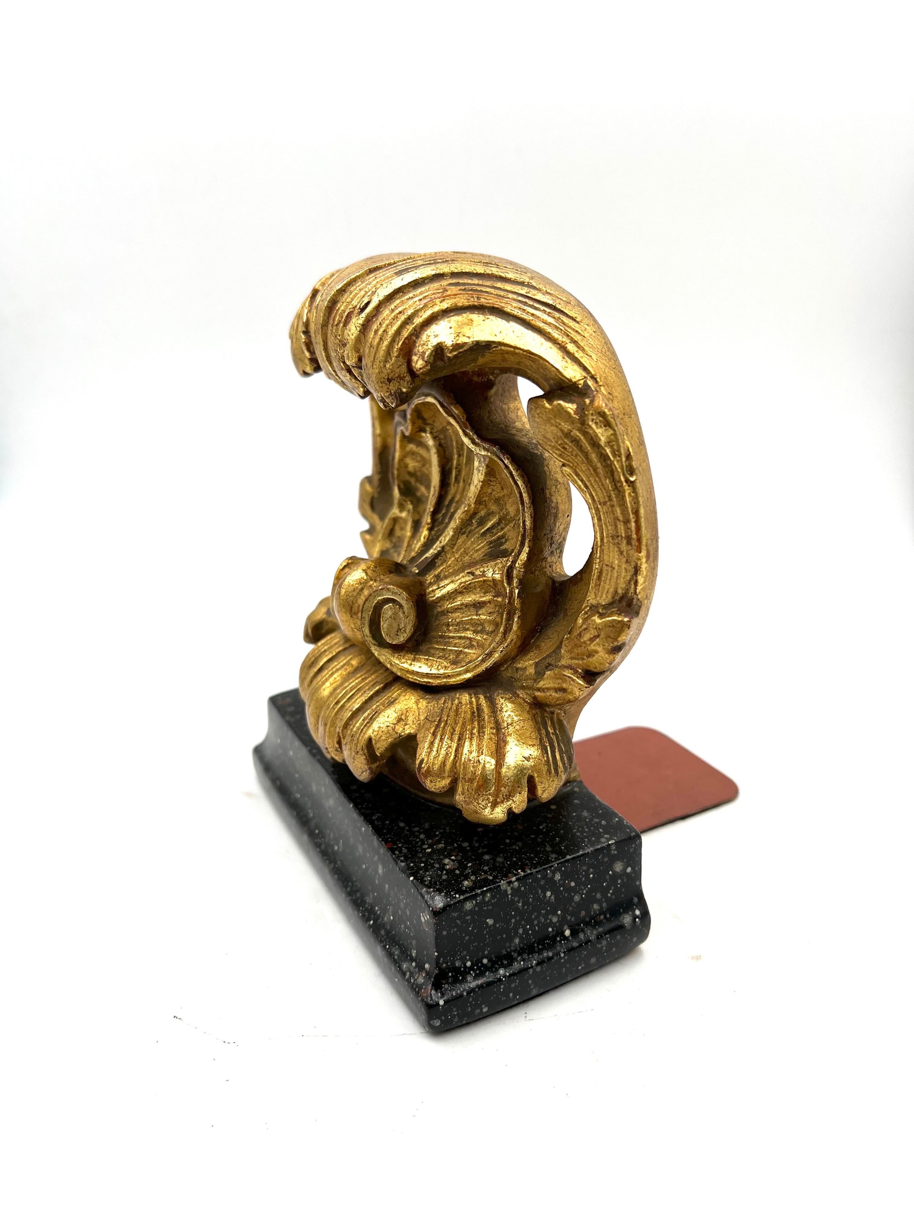Italian Hollywood Regency Gold Guild Single Bookend by Borghese In Excellent Condition In San Diego, CA