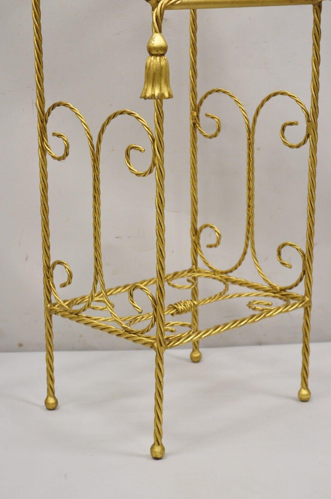 20th Century Italian Hollywood Regency Gold Iron Metal Rope Tassel Bathroom Towel Rack Stand