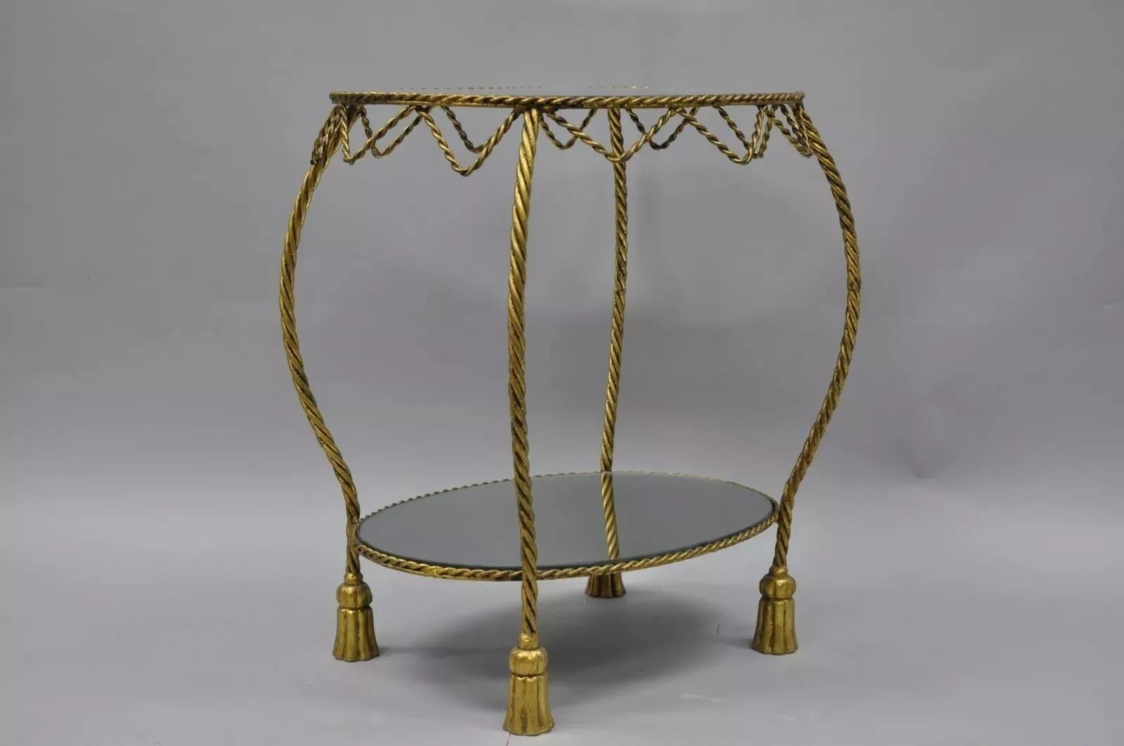 Inconnu Table d'appoint à miroir en forme de rein, avec corde et glands dorés, de style Hollywood Regency italien en vente