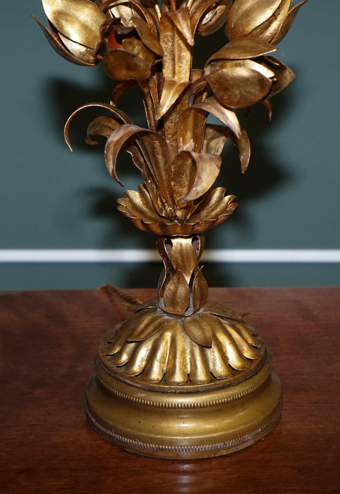 Hand-Crafted Italian Hollywood Regency Gold Tone with Tulip & Lotus Flower Design Table Lamp For Sale