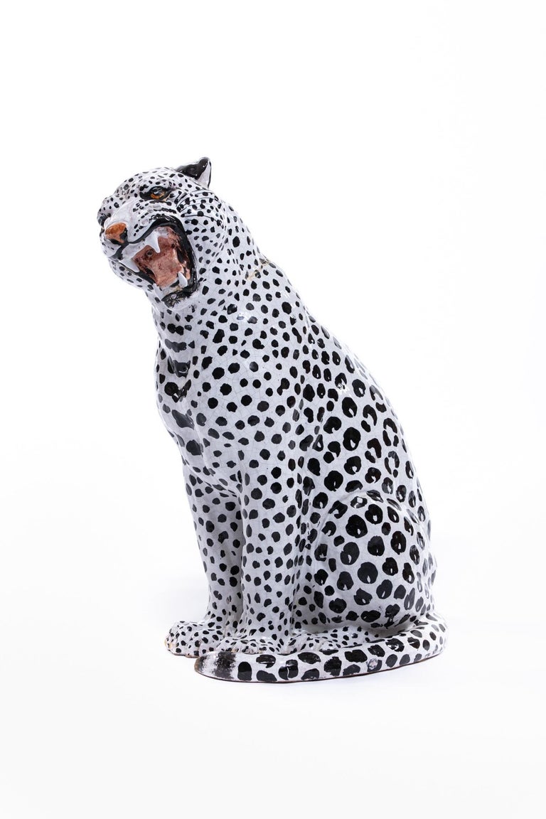 Italian Hollywood Regency Hand Painted Ceramic White Snow Leopard, circa 1960 In Good Condition For Sale In Saint Louis, MO