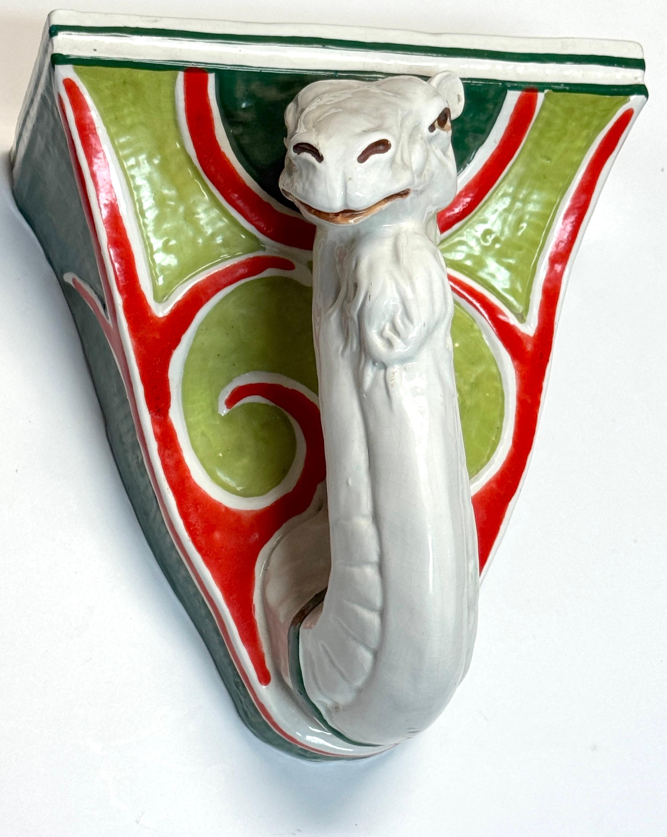 Italian Hollywood Regency Majolica Camel Head Wall Bracket / Shelf. Circa 1970s In Good Condition For Sale In West Palm Beach, FL