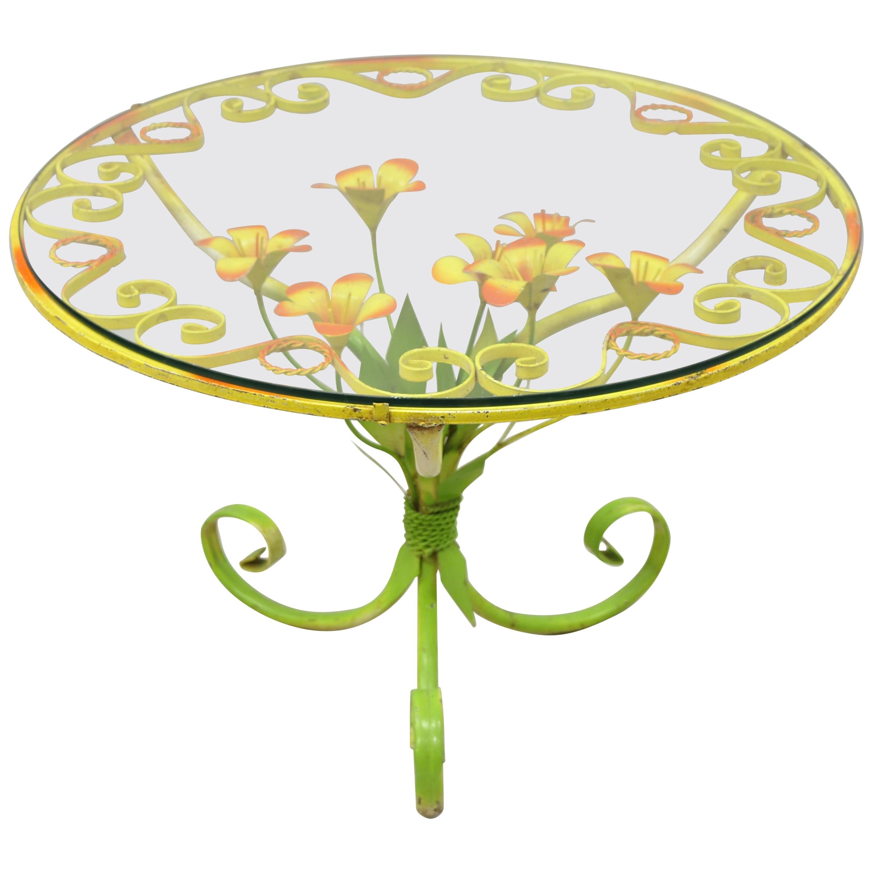 Italienischer Hollywood Regency Orange Gelb Rund Eisen Blume Kleiner Couchtisch im Angebot