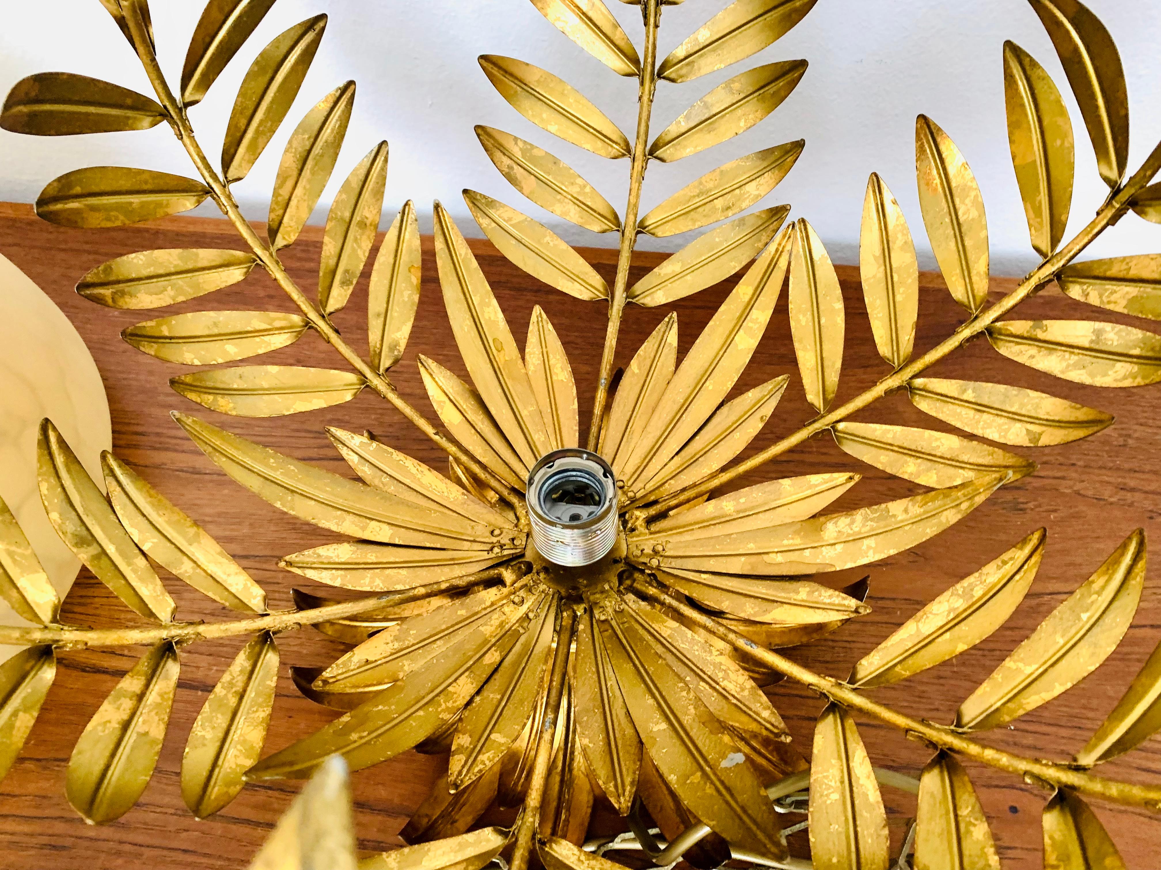 Italian Hollywood Regency Palm Leaf Pendant Lamp by Hans Kögl For Sale 10