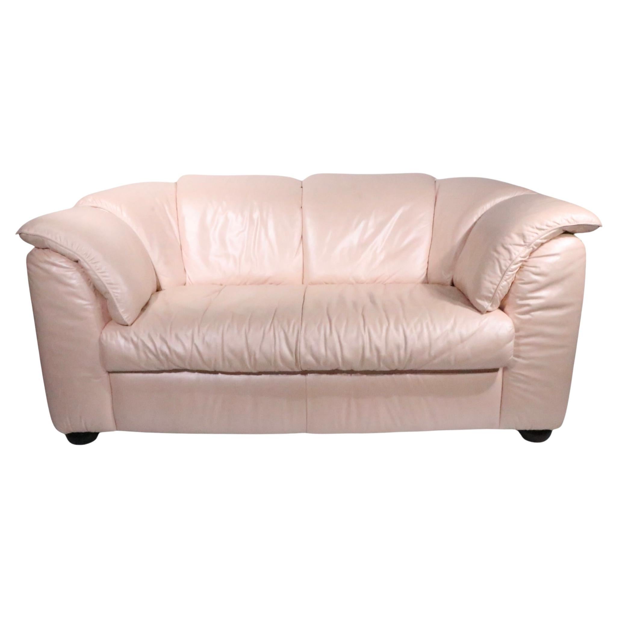 Italian Hollywood Regency Pearlized Pink Leather Loveseat by Natuzzi Sacotti For Sale