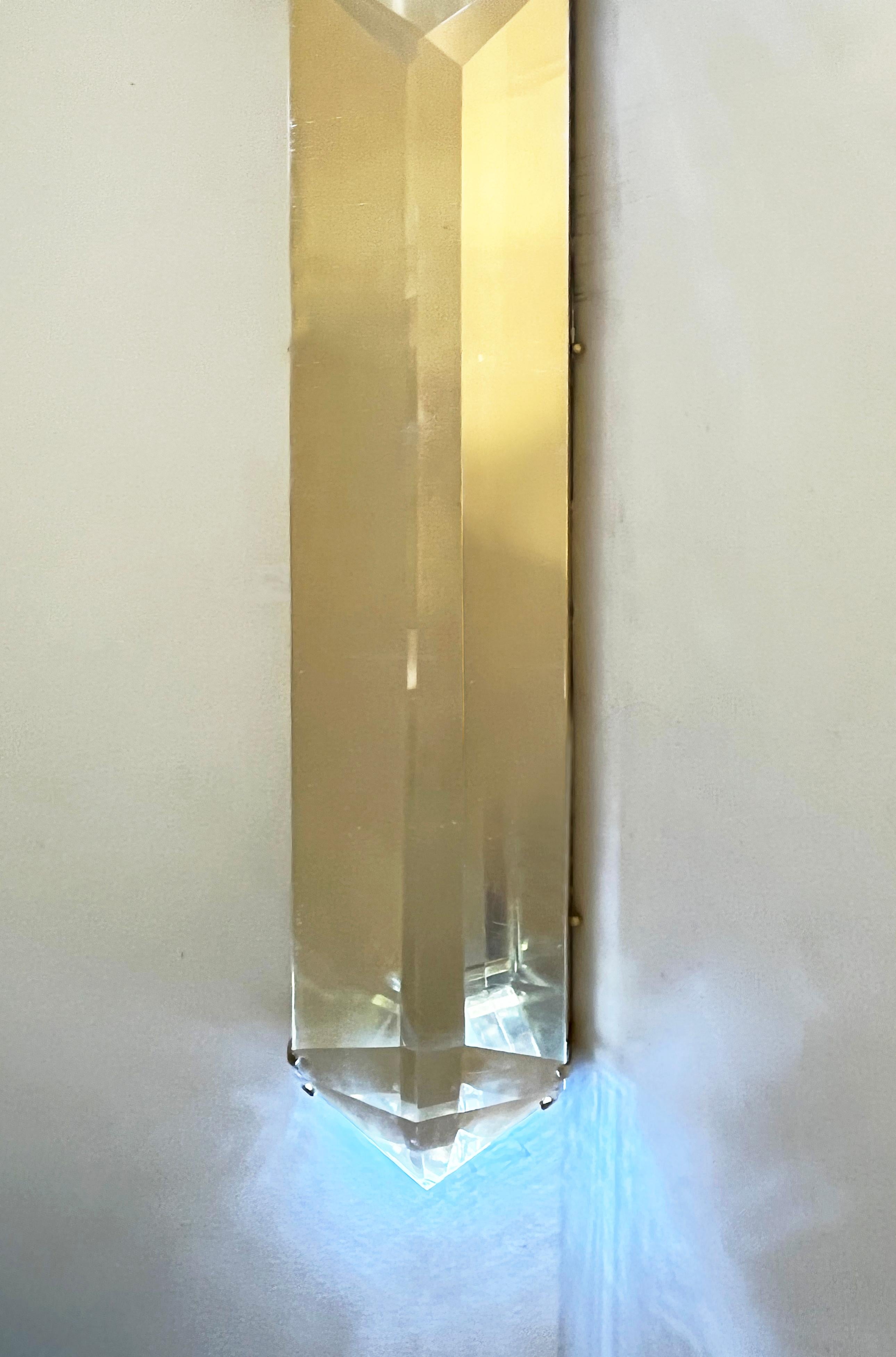 Italian Hollywood Regency Sculptural Crystal Lucite Decorative Tall Wall Lights For Sale 4