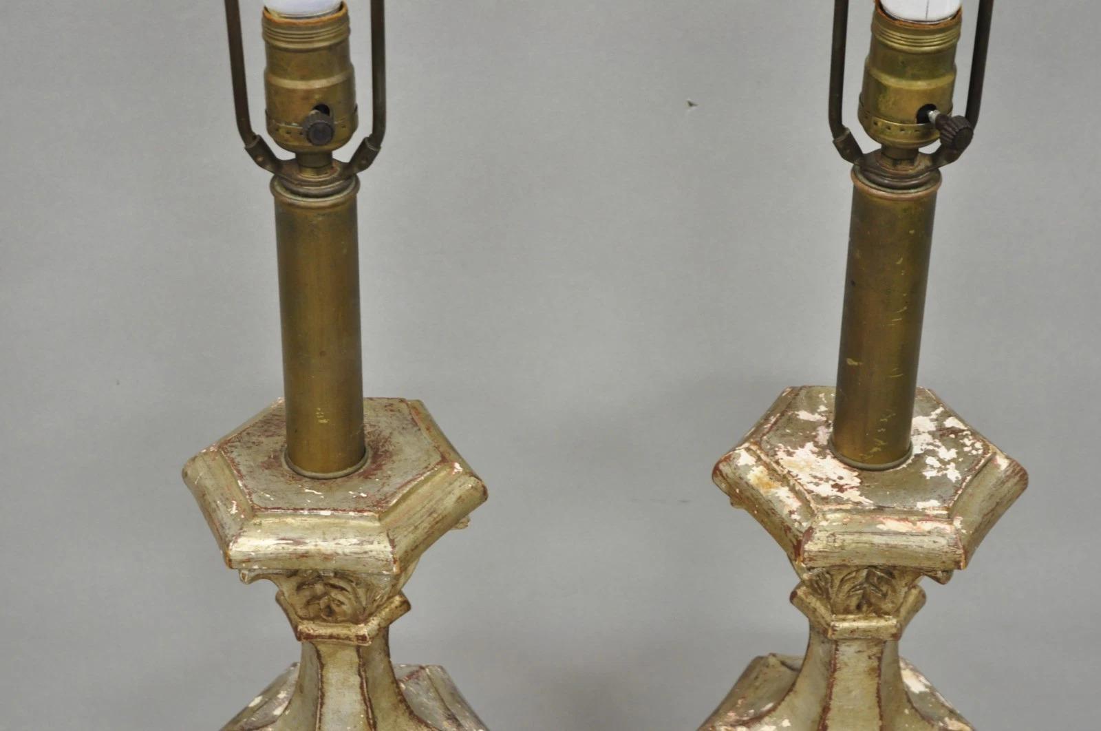 20th Century Italian Hollywood Regency Silver Carved Giltwood Candlestick Table Lamps a Pair For Sale
