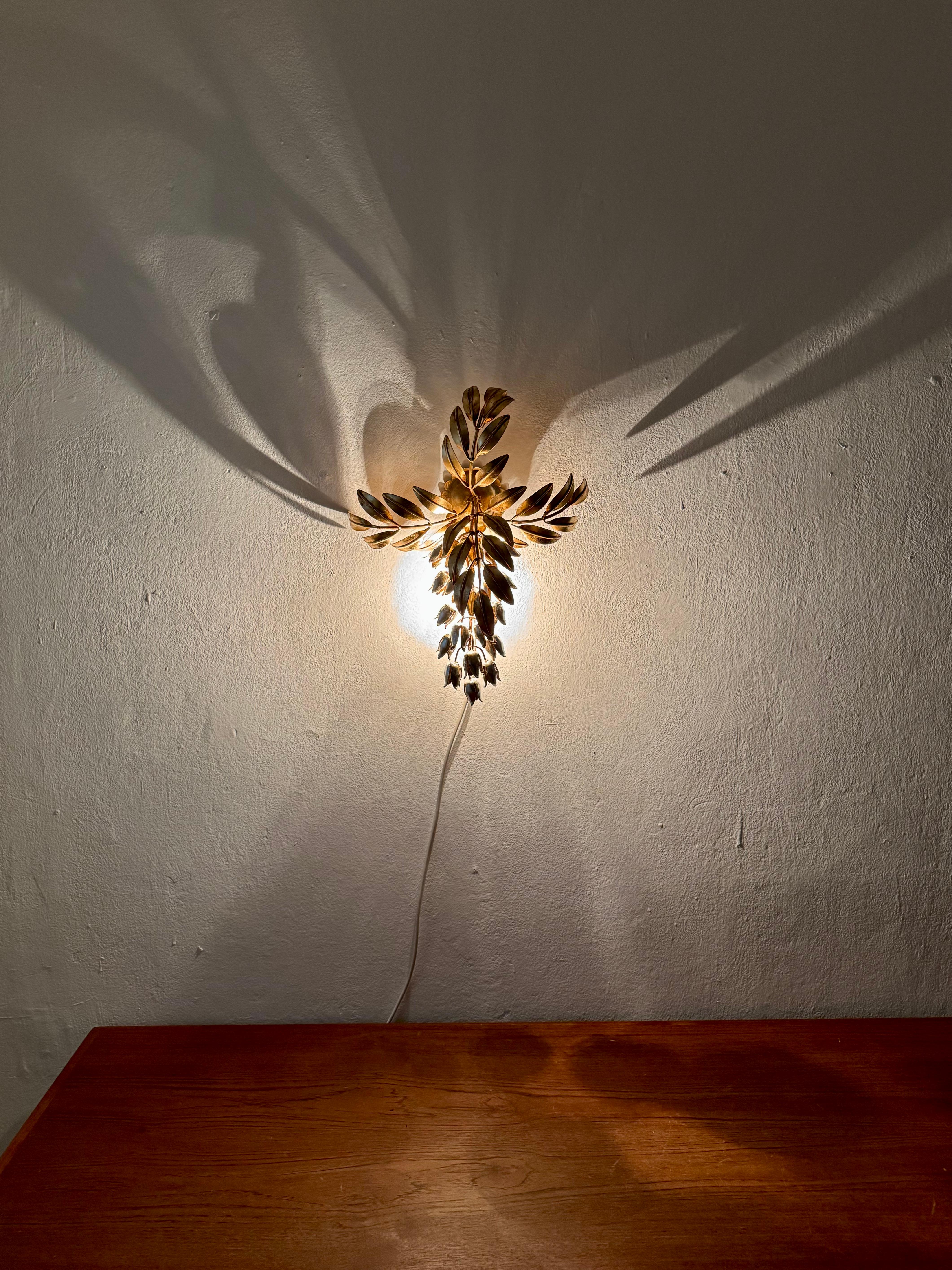 Italian Hollywood Regency Wall Lamp by Hans Kögl For Sale 5