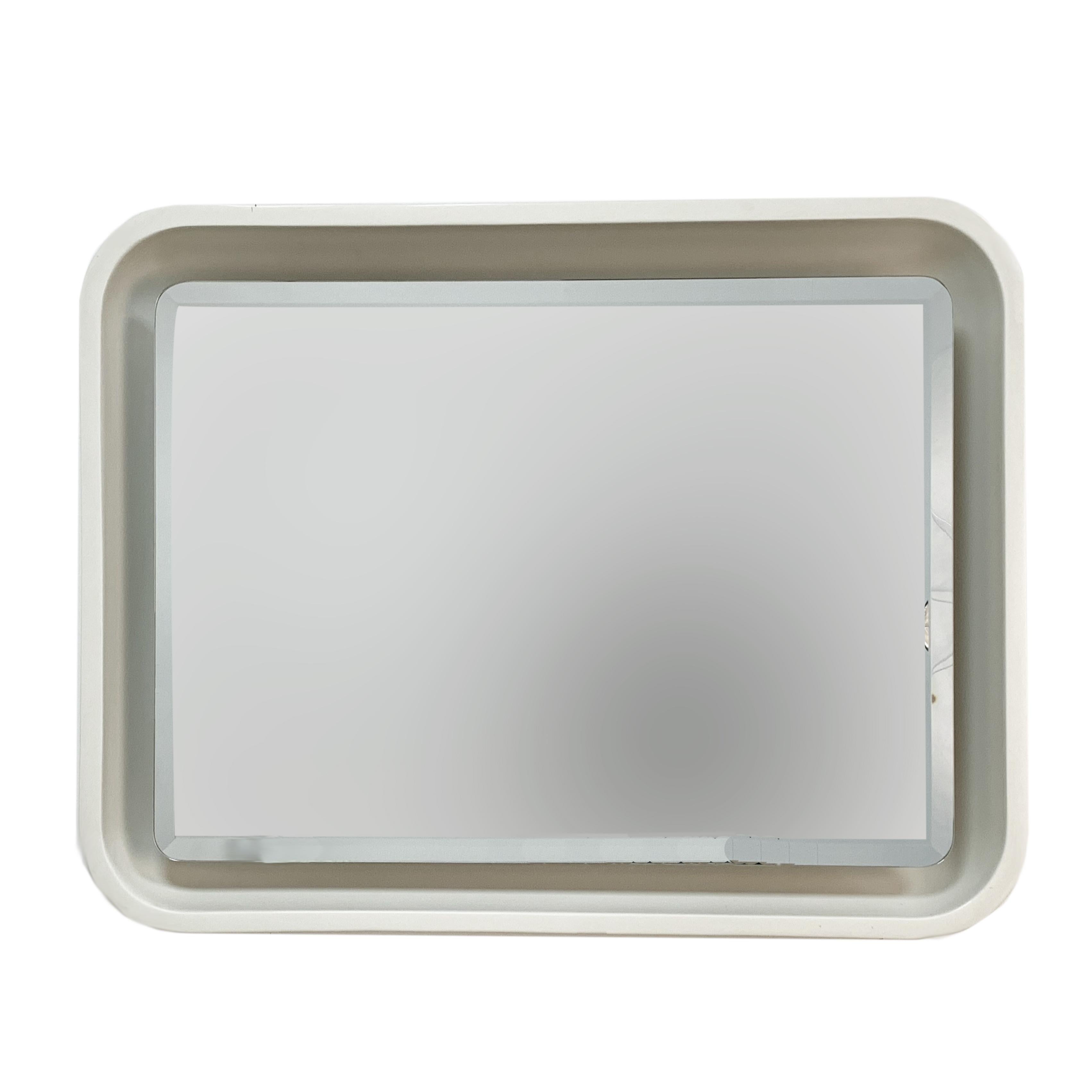 20th Century Italian Illuminated Backlit Rectangular Mirror, White, Italy, 1970s Midcentury