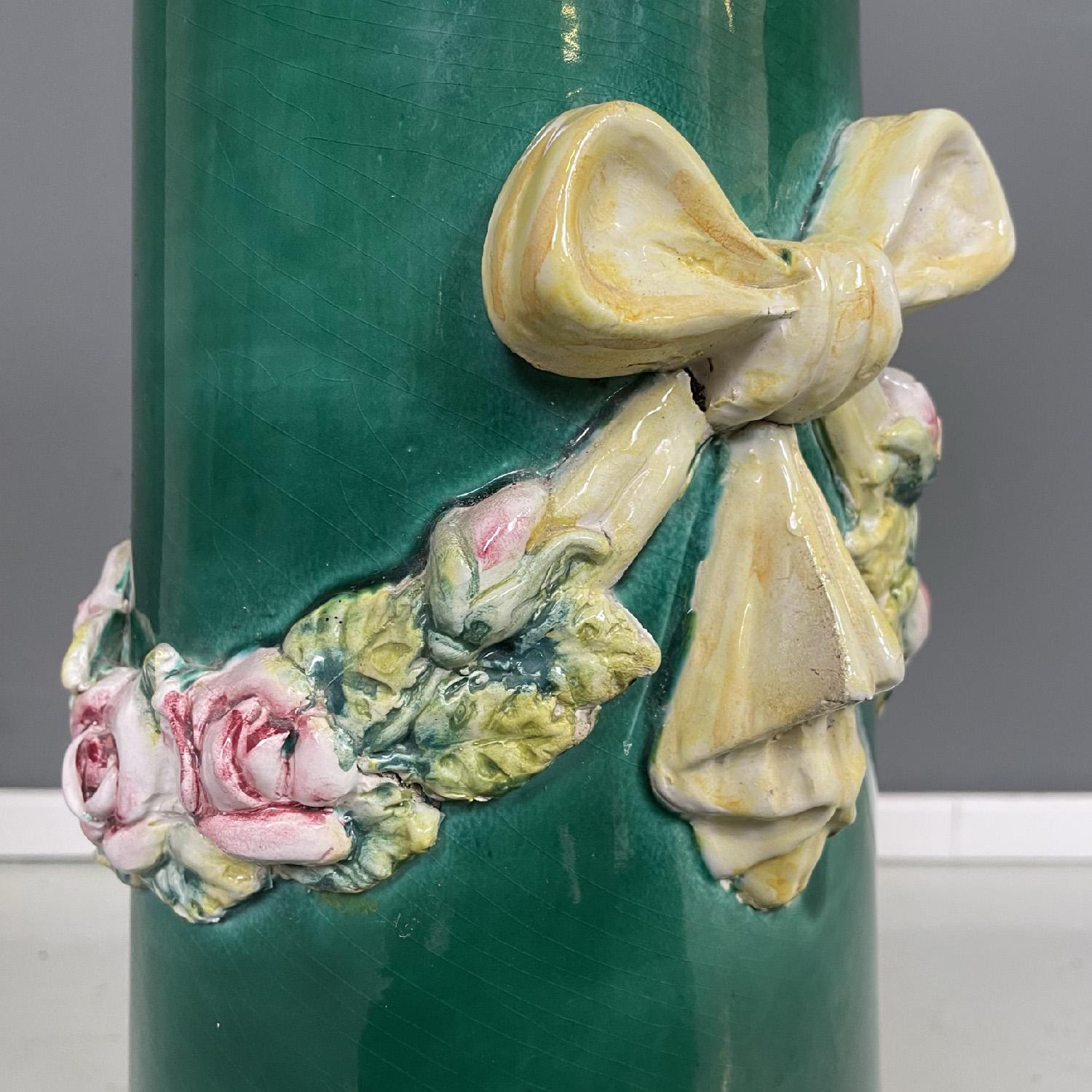 Italian imperial style green ceramic columns pedestals bows and flowers, 1930s For Sale 4