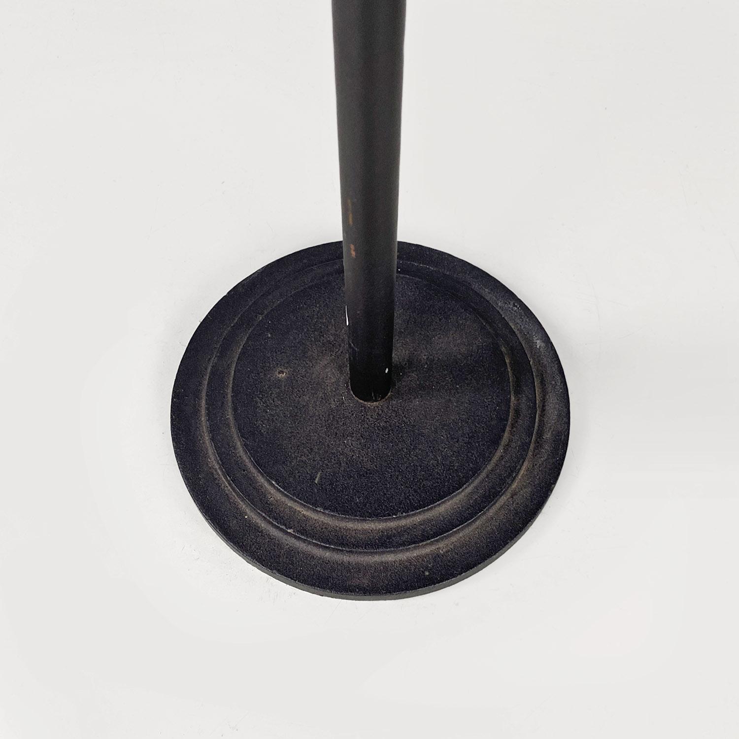 Italienischer industrieller und moderner schwarzer Metall-Couchtisch mit Griff, 1980er Jahre im Angebot 8