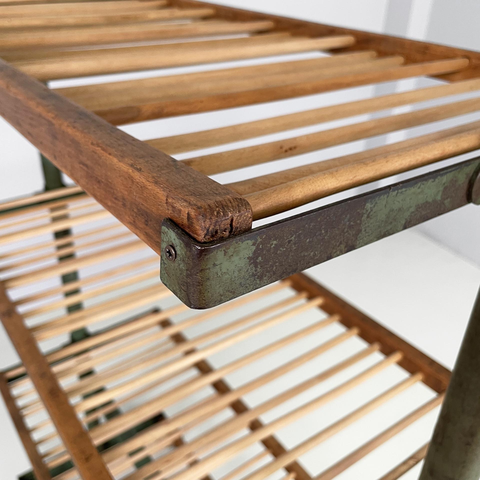 Italian industrial cart in wood and green metal, 1920s For Sale 5