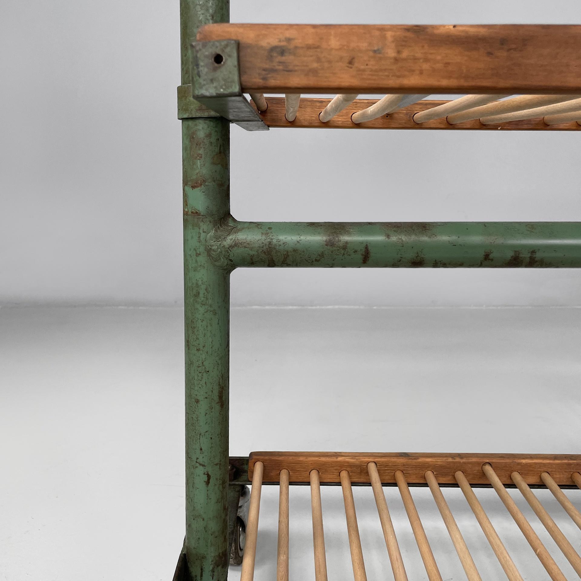 Italian industrial cart in wood and green metal, 1920s For Sale 8