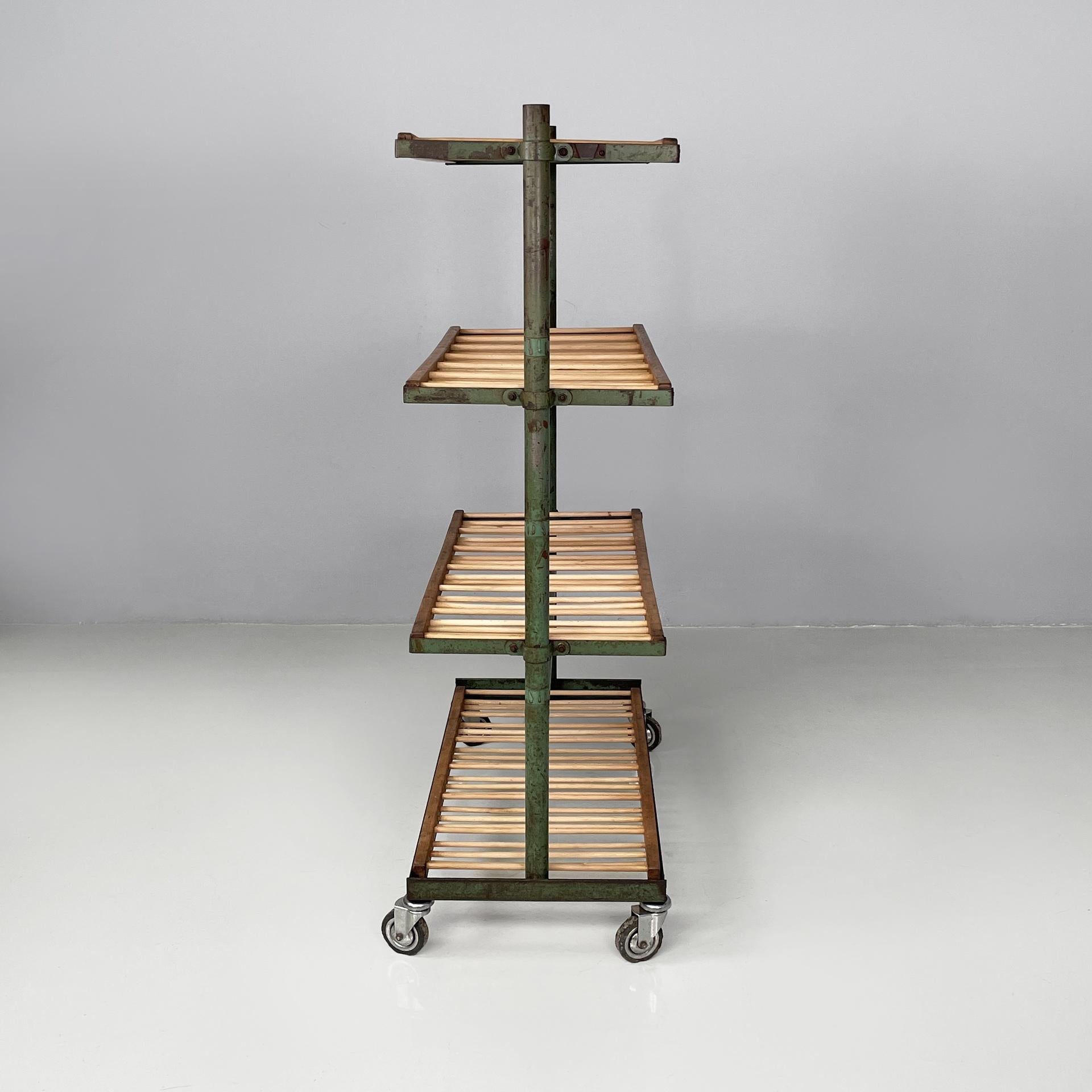 Industrial Italian industrial cart in wood and green metal, 1920s For Sale