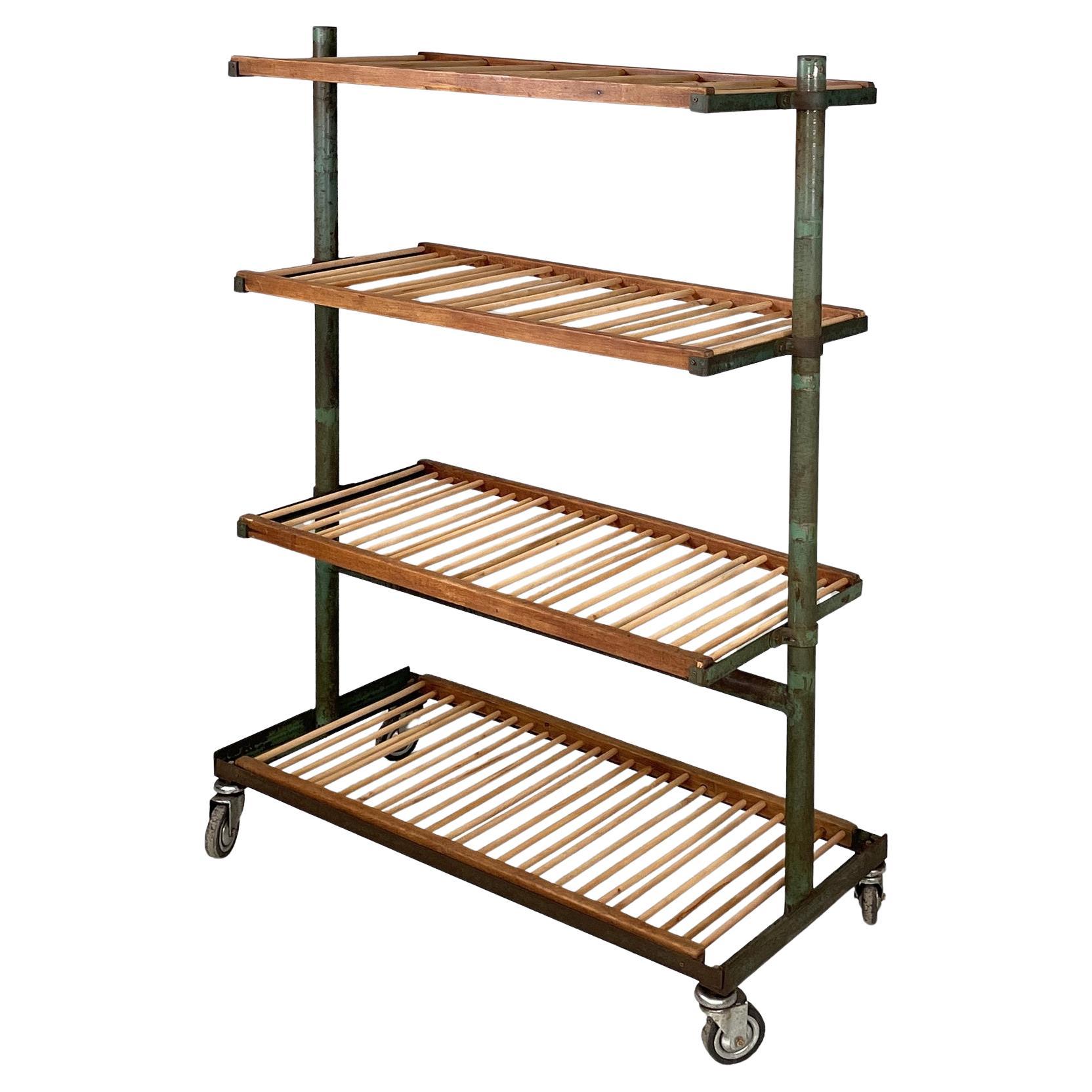 Italian industrial cart in wood and green metal, 1920s For Sale