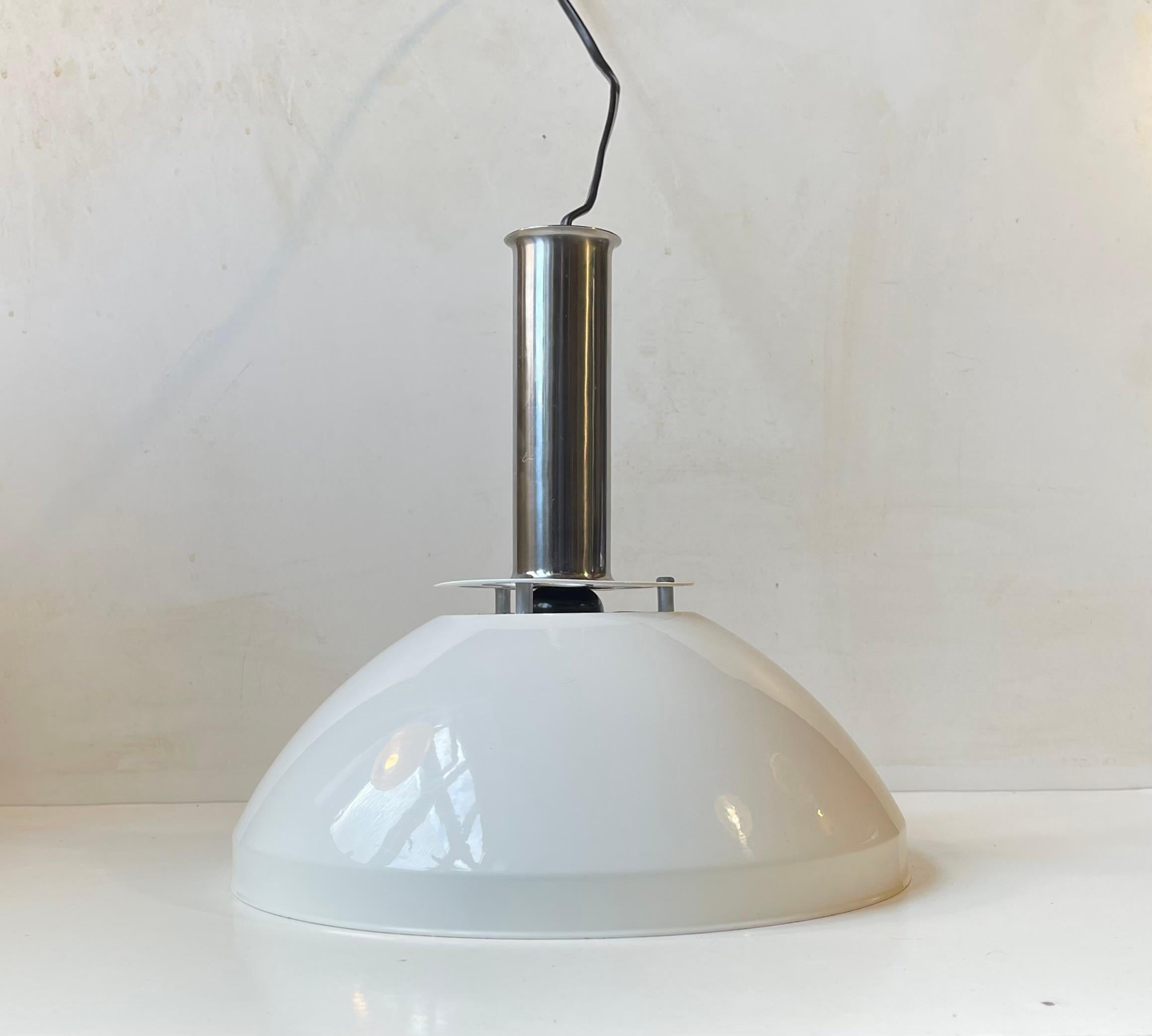 A stylish Italian industrial style hanging lamp in white enameled metal. Its top is made from chrome plated steel. Manufactured in Italy during the 1970s. 

Measurements: H: 27 cm, Diameter: 28 cm. 

3 meters new white cord and bulb installed.