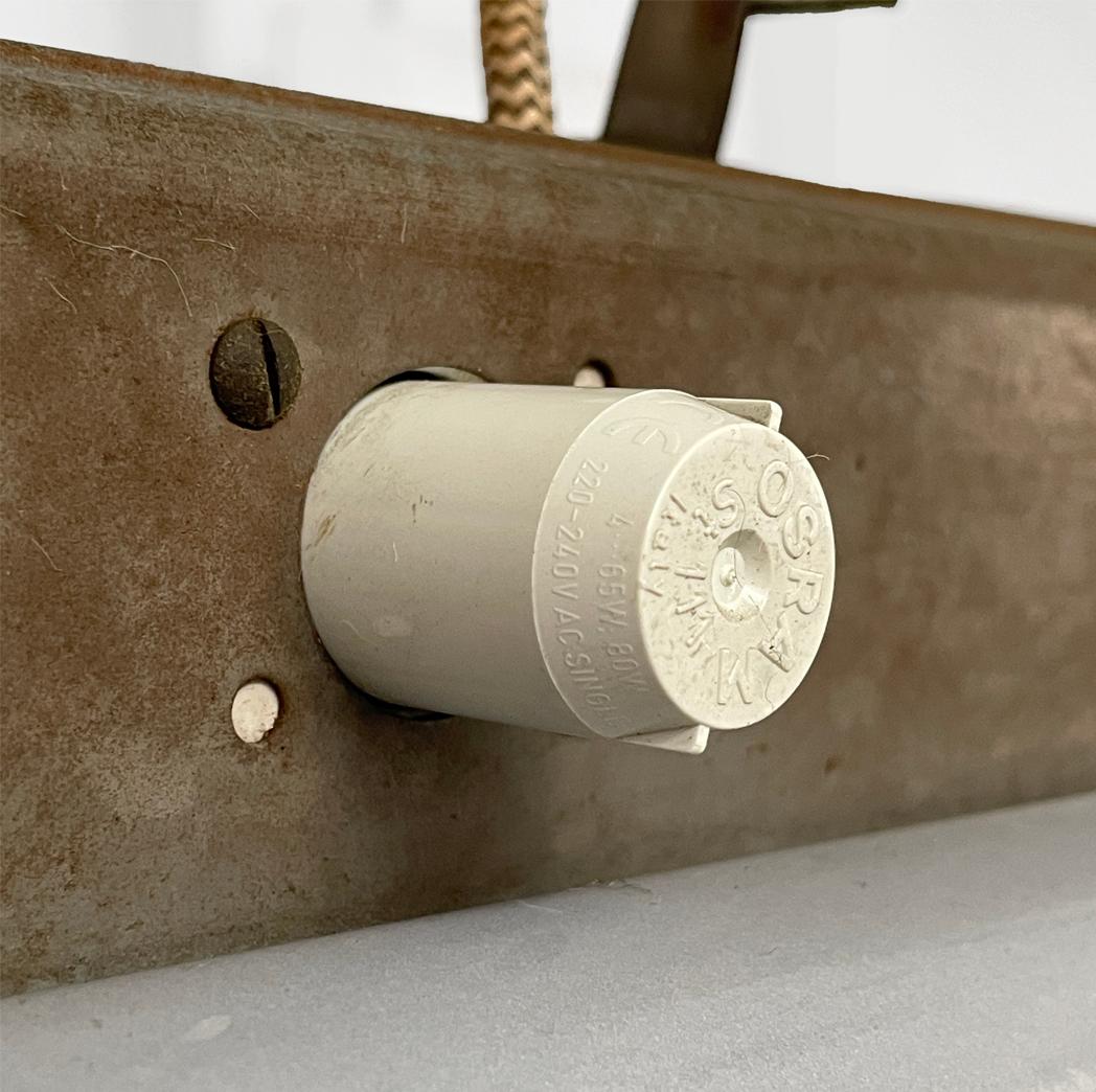 Lustre industriel italien en métal émaillé gris foncé avec chaîne, années 1940 en vente 7