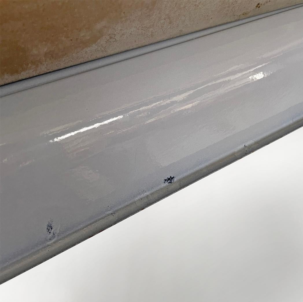 Lustre industriel italien en métal émaillé gris foncé avec chaîne, années 1940 en vente 10