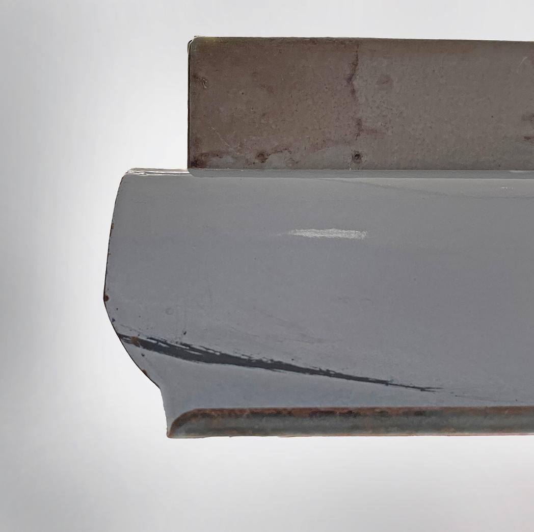 Lustre industriel italien en métal émaillé gris foncé avec chaîne, années 1940 en vente 12