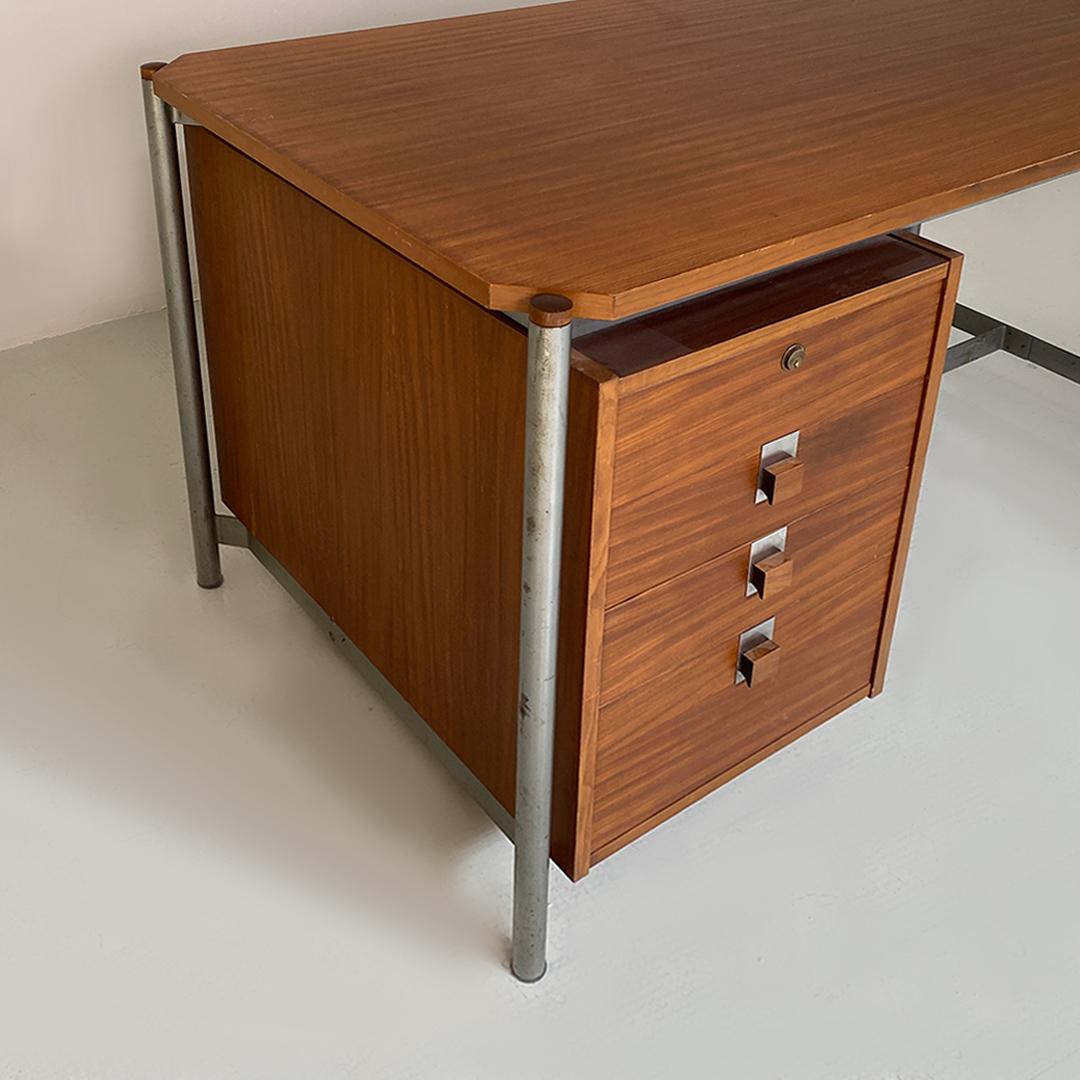 Italian Industrial Metal and Wood Desk with Drawers, 1970s For Sale 5