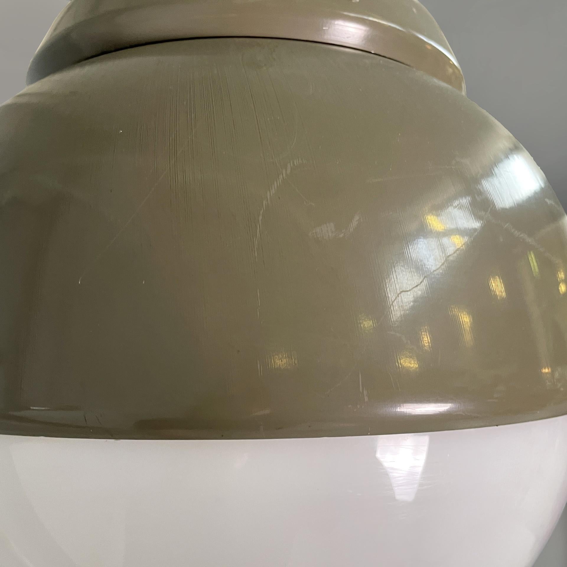 Lampadario industriale italiano in metallo Genova 4053 di Torlasco per Greco, anni '60 in vendita 1