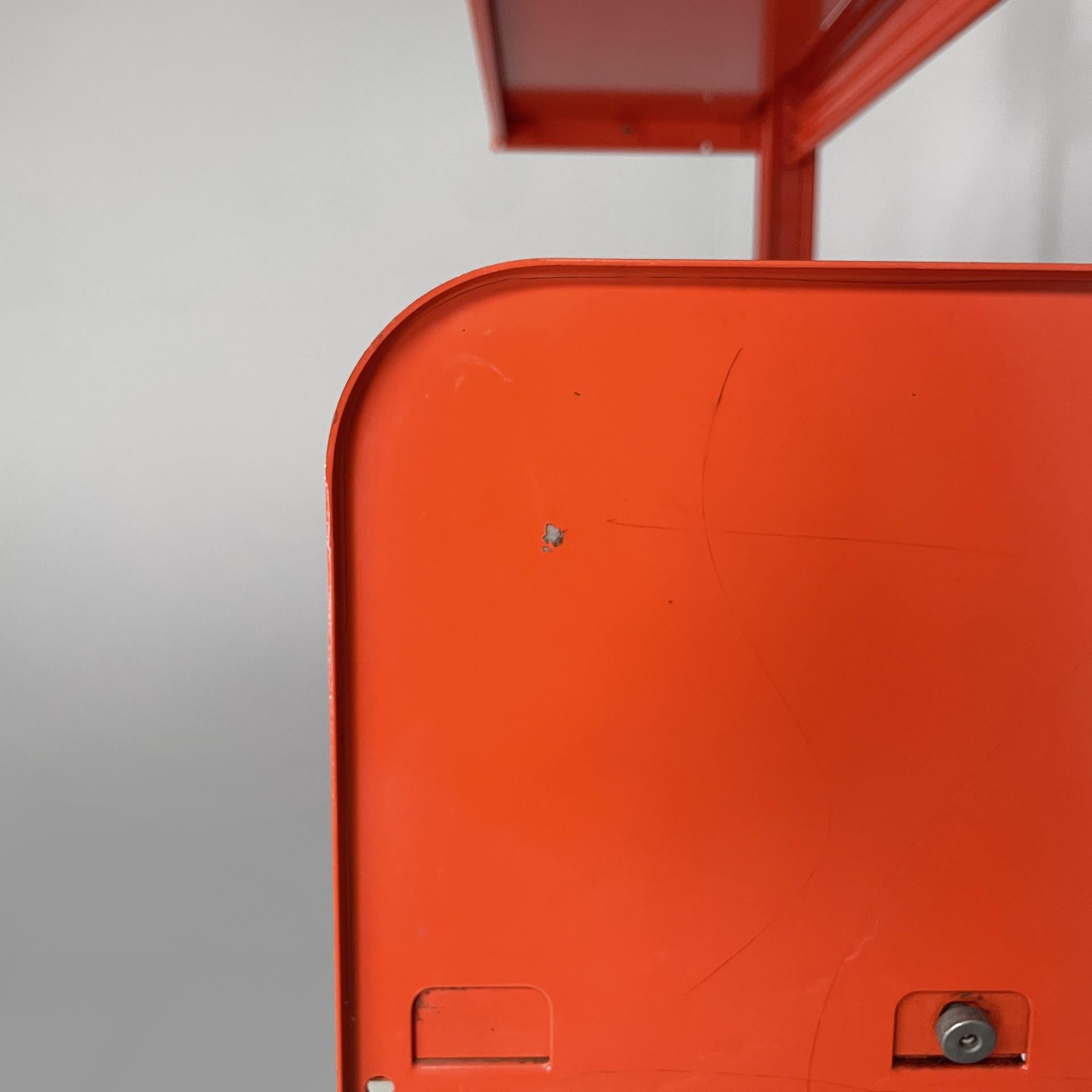 Italian industrial modern orange metal bookcase Congresso by Lips Vago, 1970s For Sale 9
