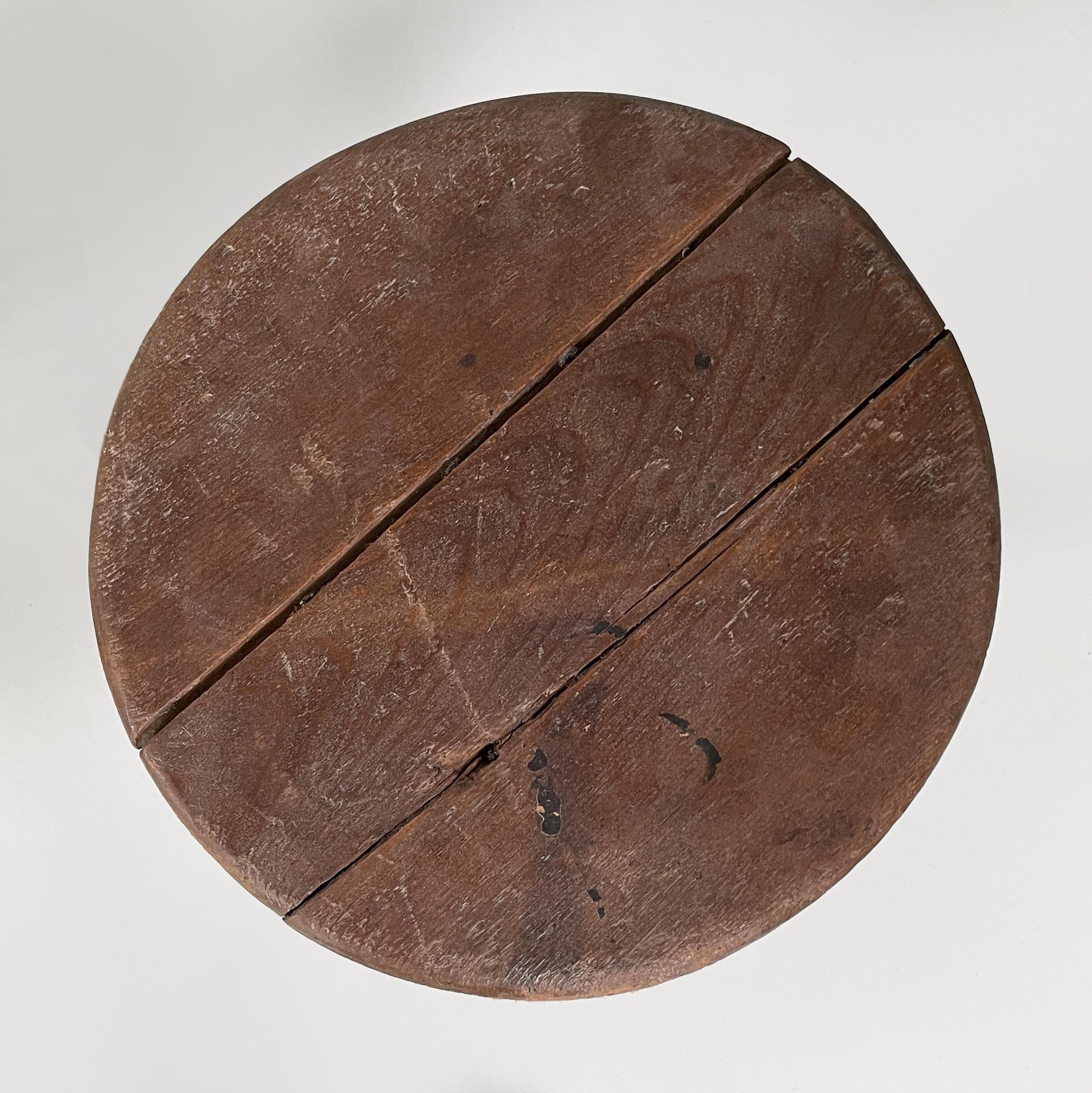 Mid-20th Century Italian industrial stools in wood and cast iron, 1930s in vendita