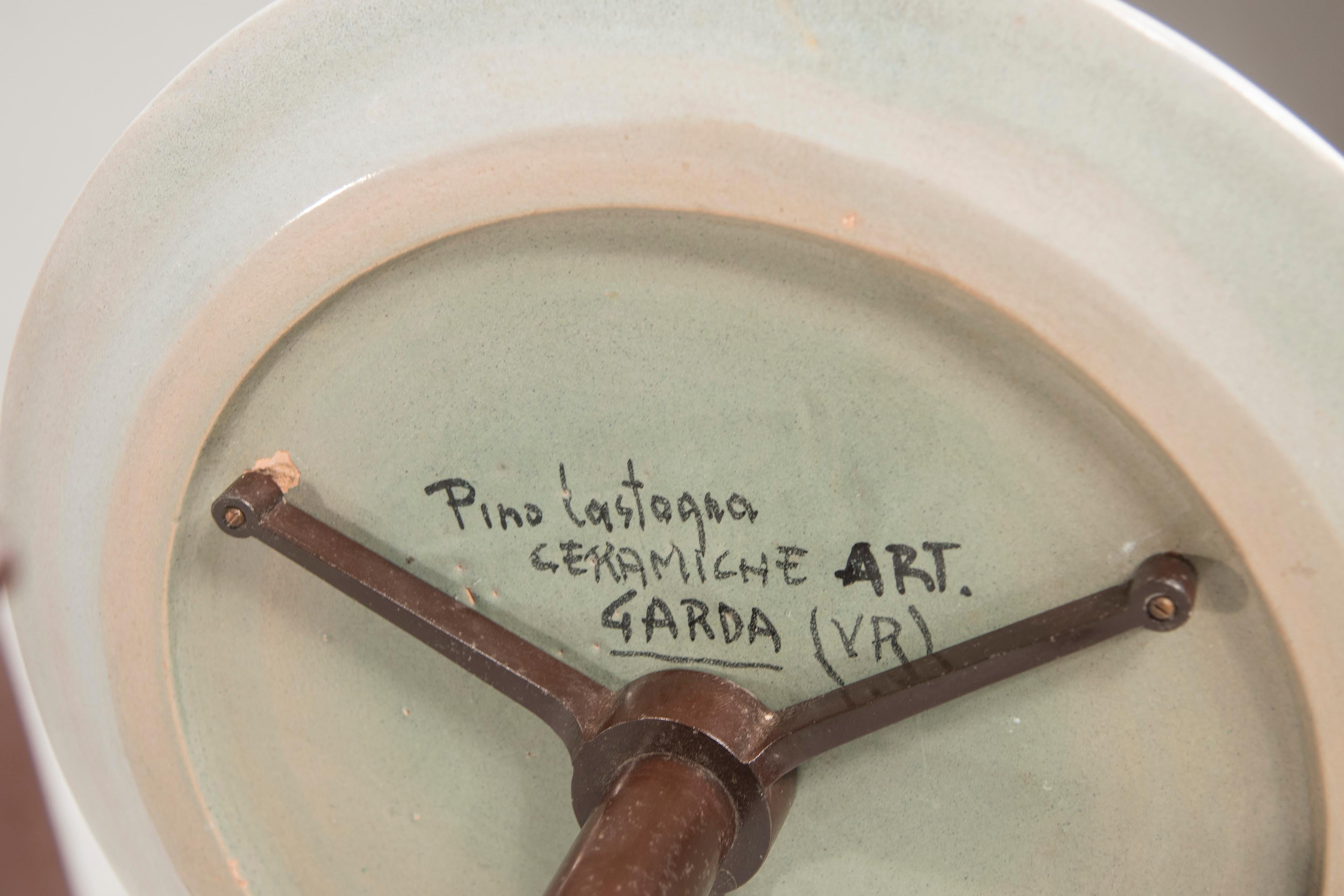 Table ronde en céramique et fer de style industriel italien par Castagna, XXe siècle en vente 4