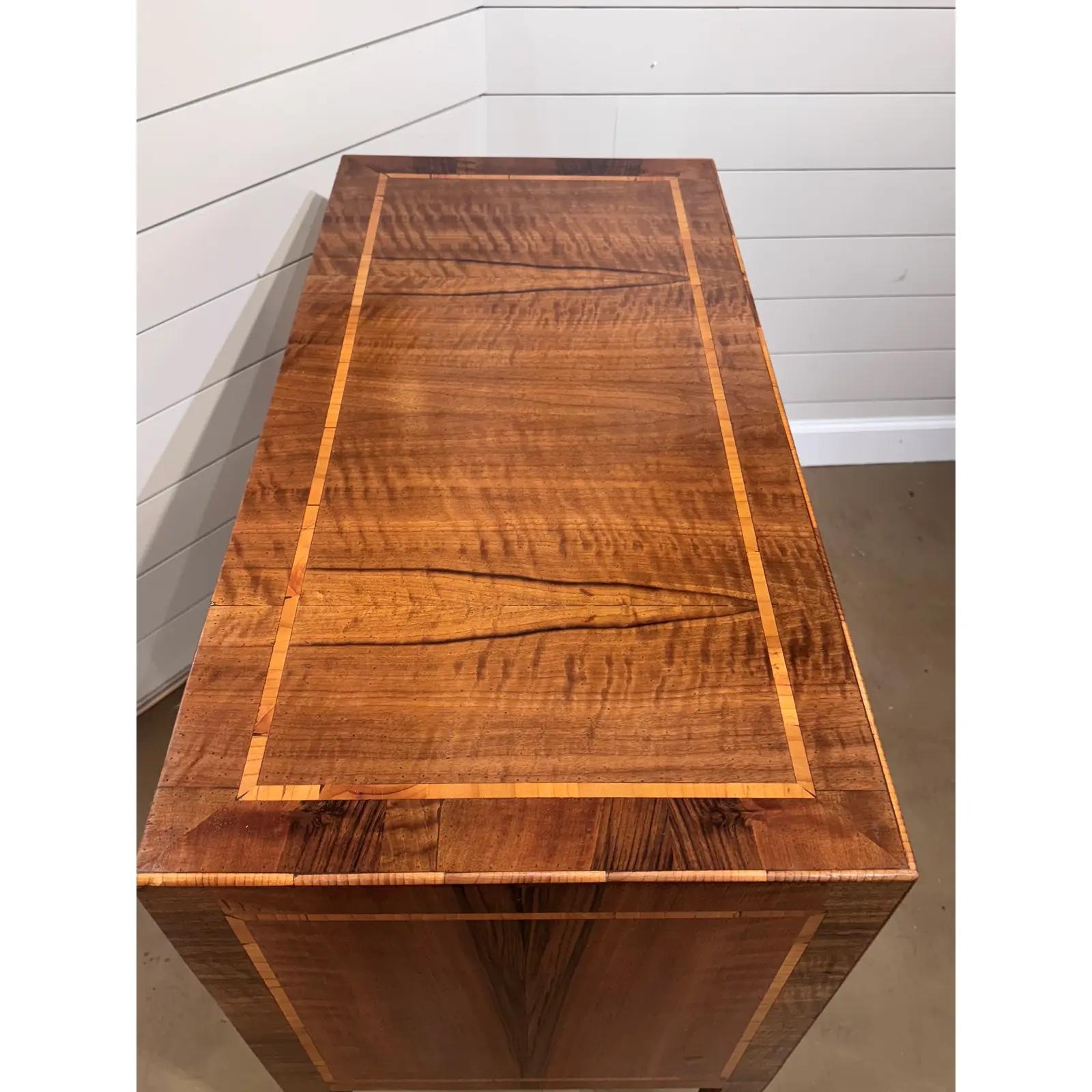 Italian Inlaid Chest of Drawers In Good Condition For Sale In Nashville, TN