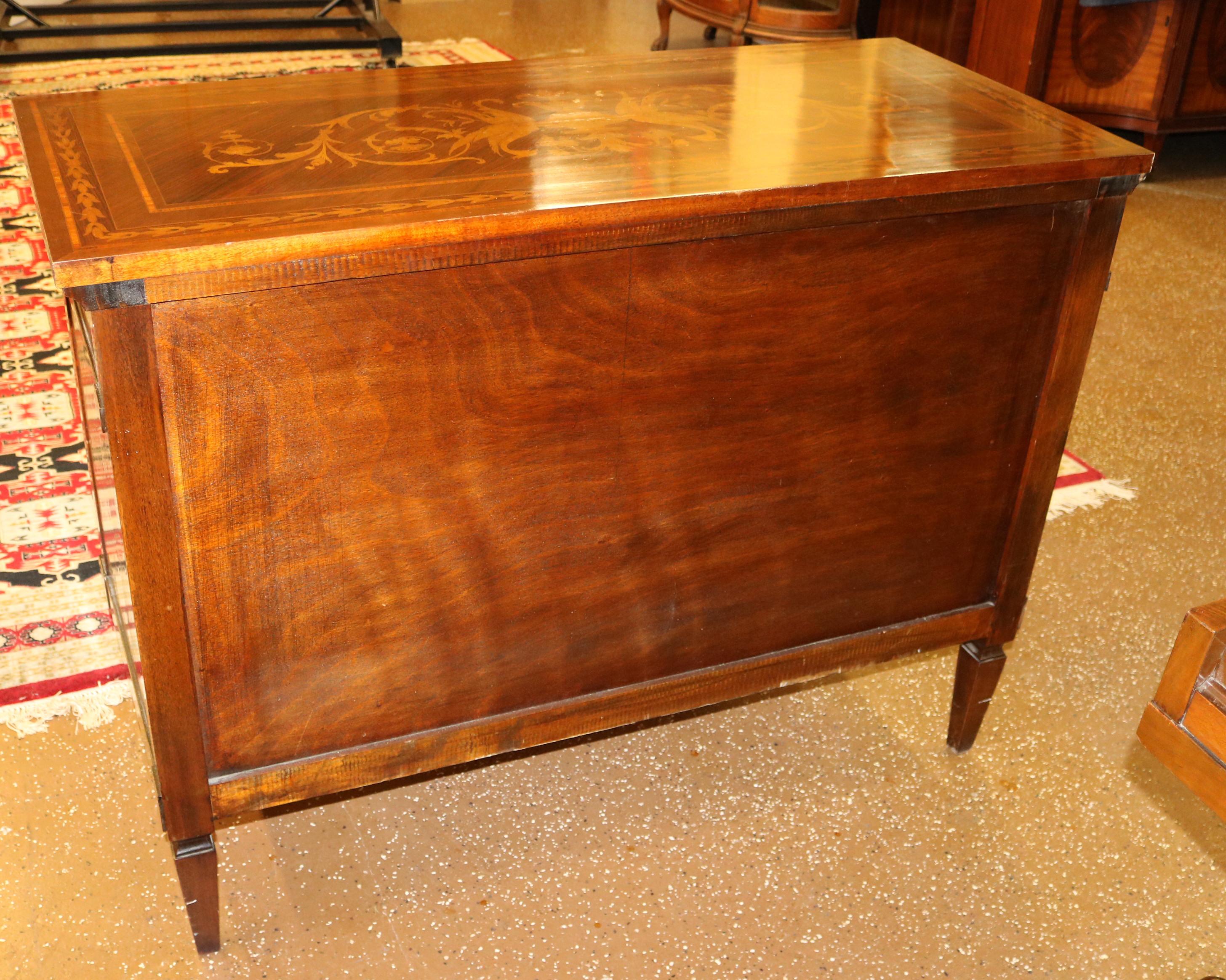 Italian Inlaid Rosewood Commode Dresser Chest of Drawers For Sale 6