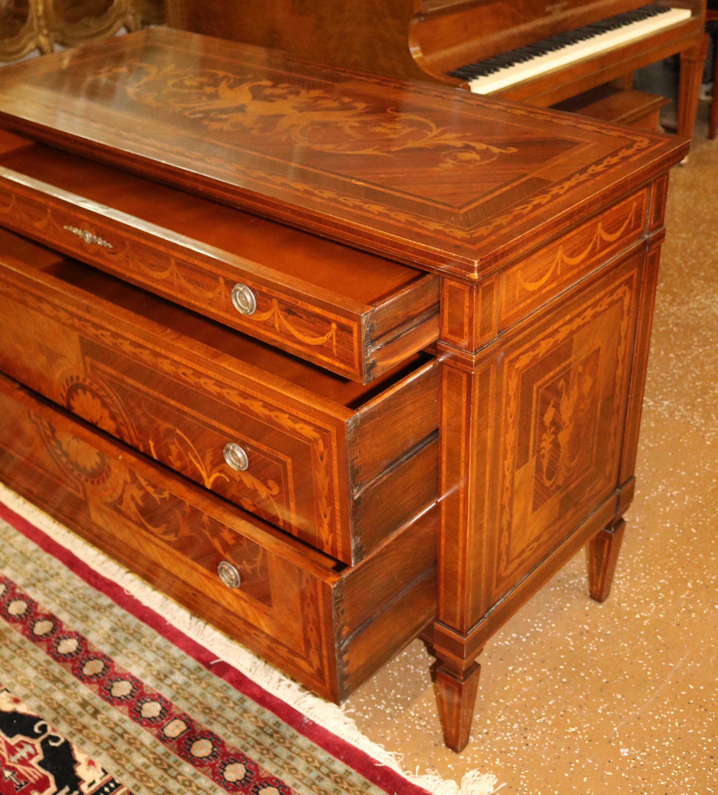 Italian Inlaid Rosewood Commode Dresser Chest of Drawers For Sale 2