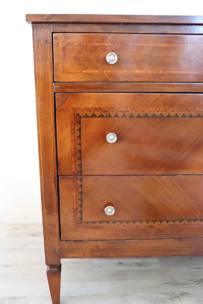 Italian Inlaid Walnut Louis XVI Style Chest of Drawers For Sale 1