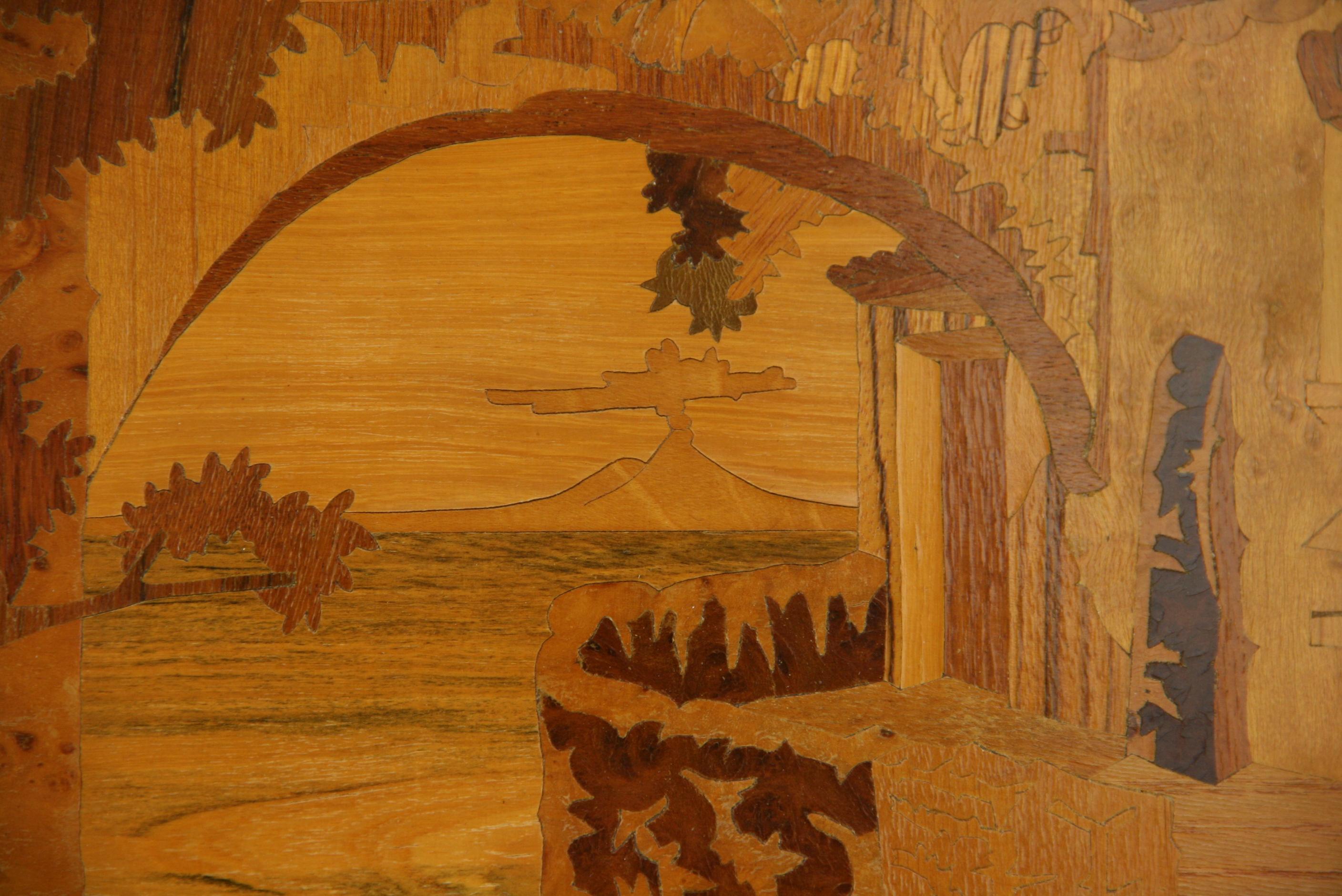 Panneau mural italien en bois incrusté (marqueterie) avec vue sur une terre napolitaine en vente 1
