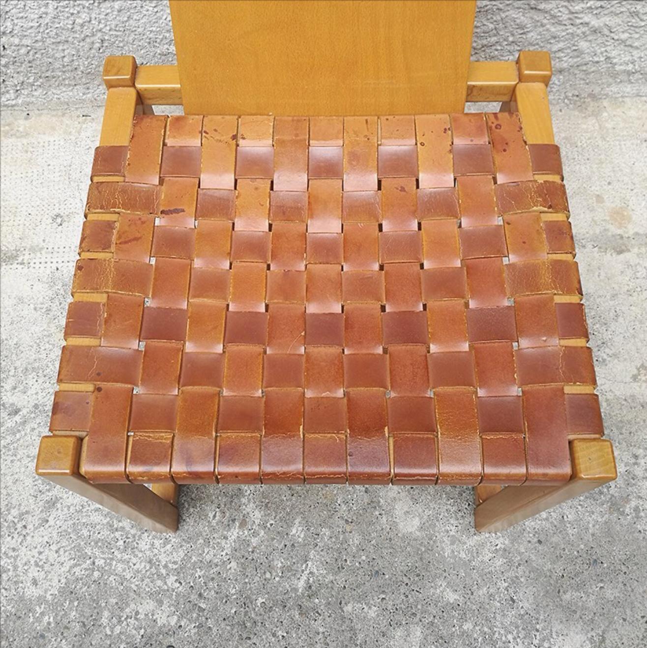 Italian Interwined Leather and Beech Chair from 1980s In Good Condition In MIlano, IT