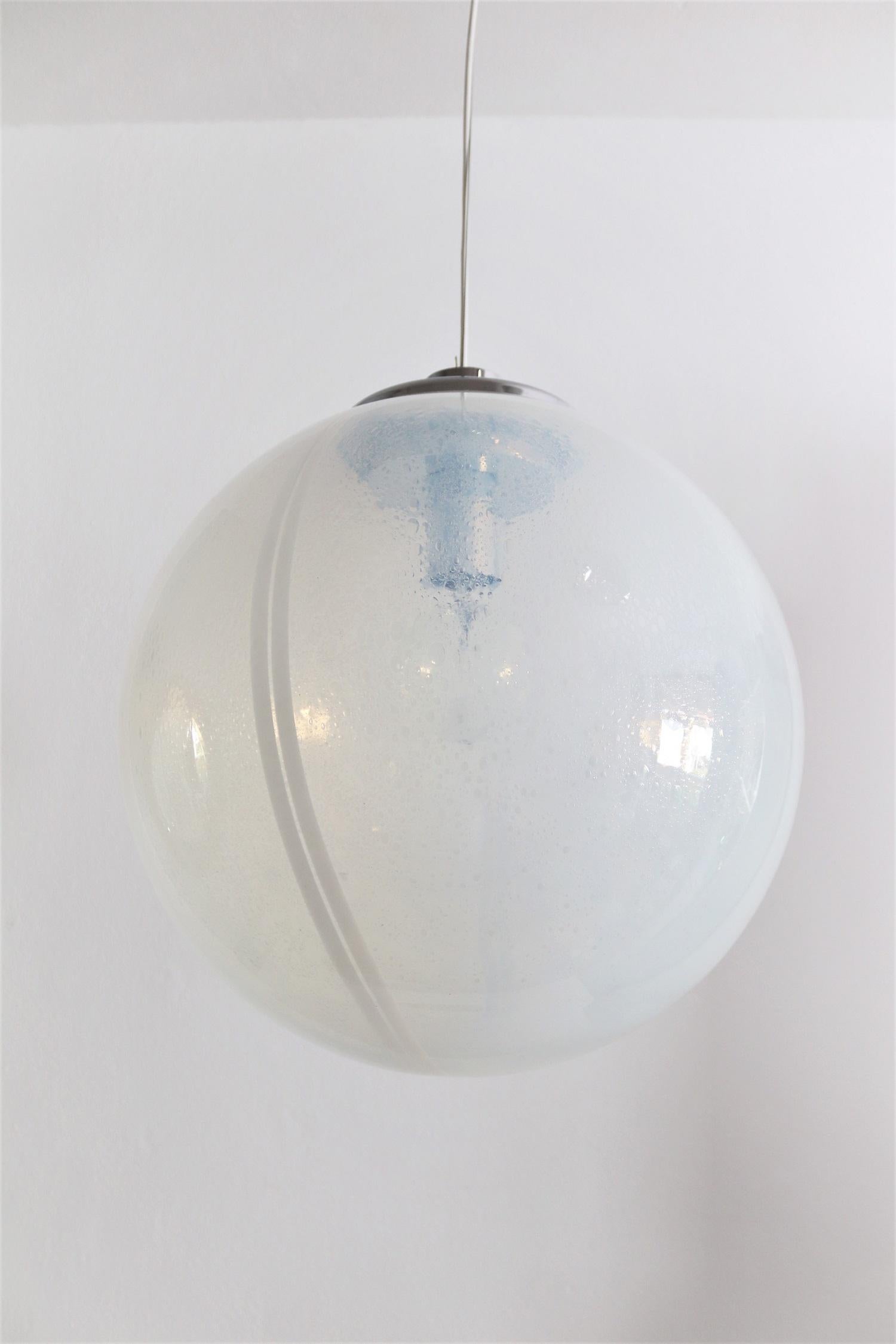 Mid-Century Modern Italian Iridescent Murano Glass and Chrome Sphere Pendant Chandelier, 1970s