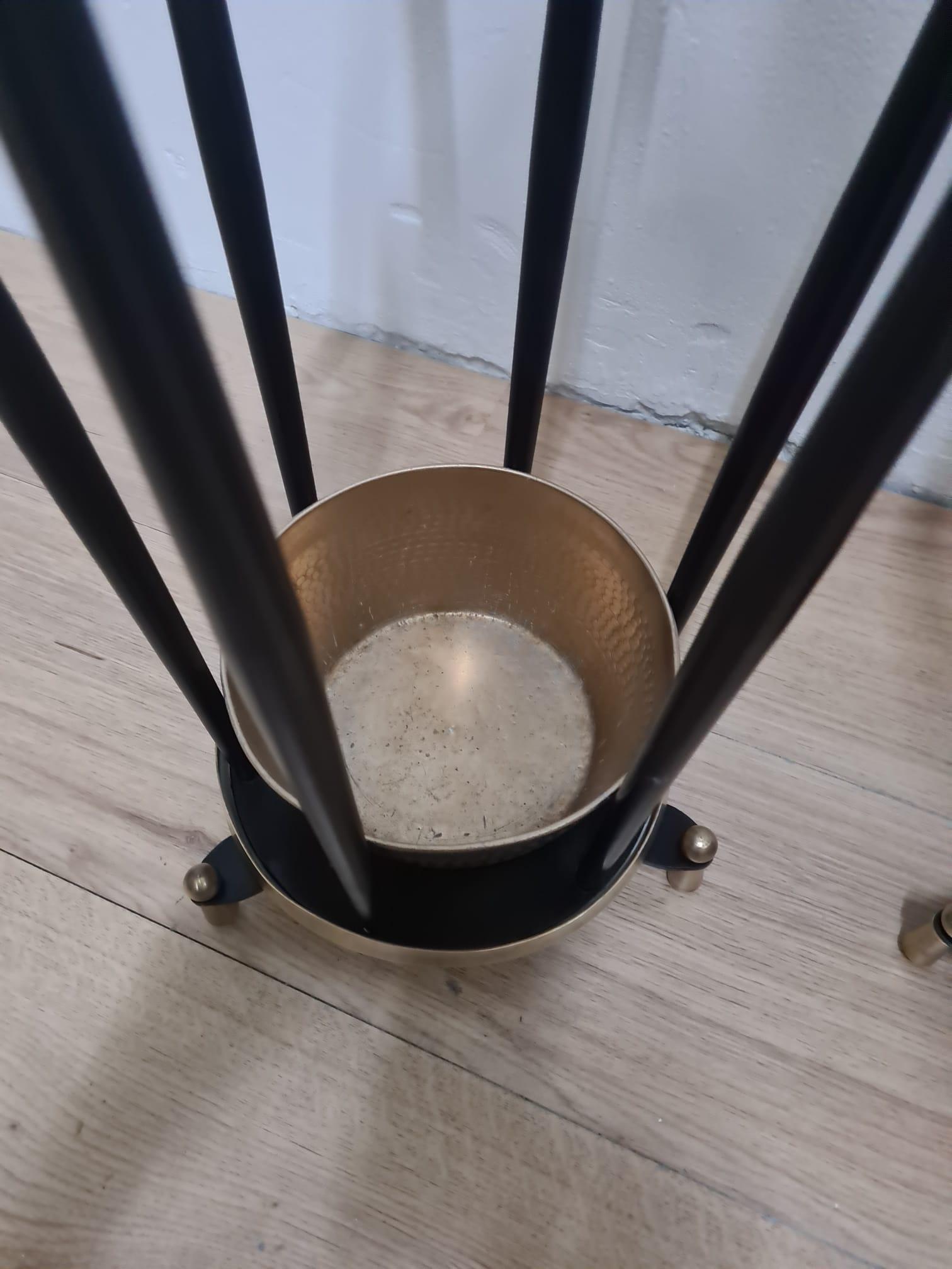 Italian Iron and Brass Umbrella Stand from the 1960s In Good Condition For Sale In Catania, IT